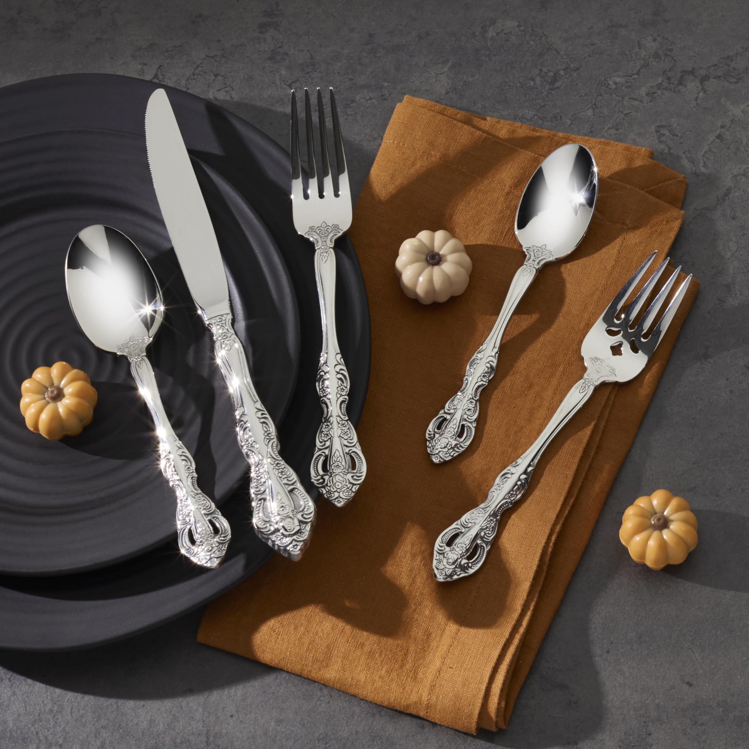 Oneida Michelangelo Fine Flatware Teaspoons, Set Of 4 , 18/10 Stainless Steel, Silverware Set, Dishwasher Safe