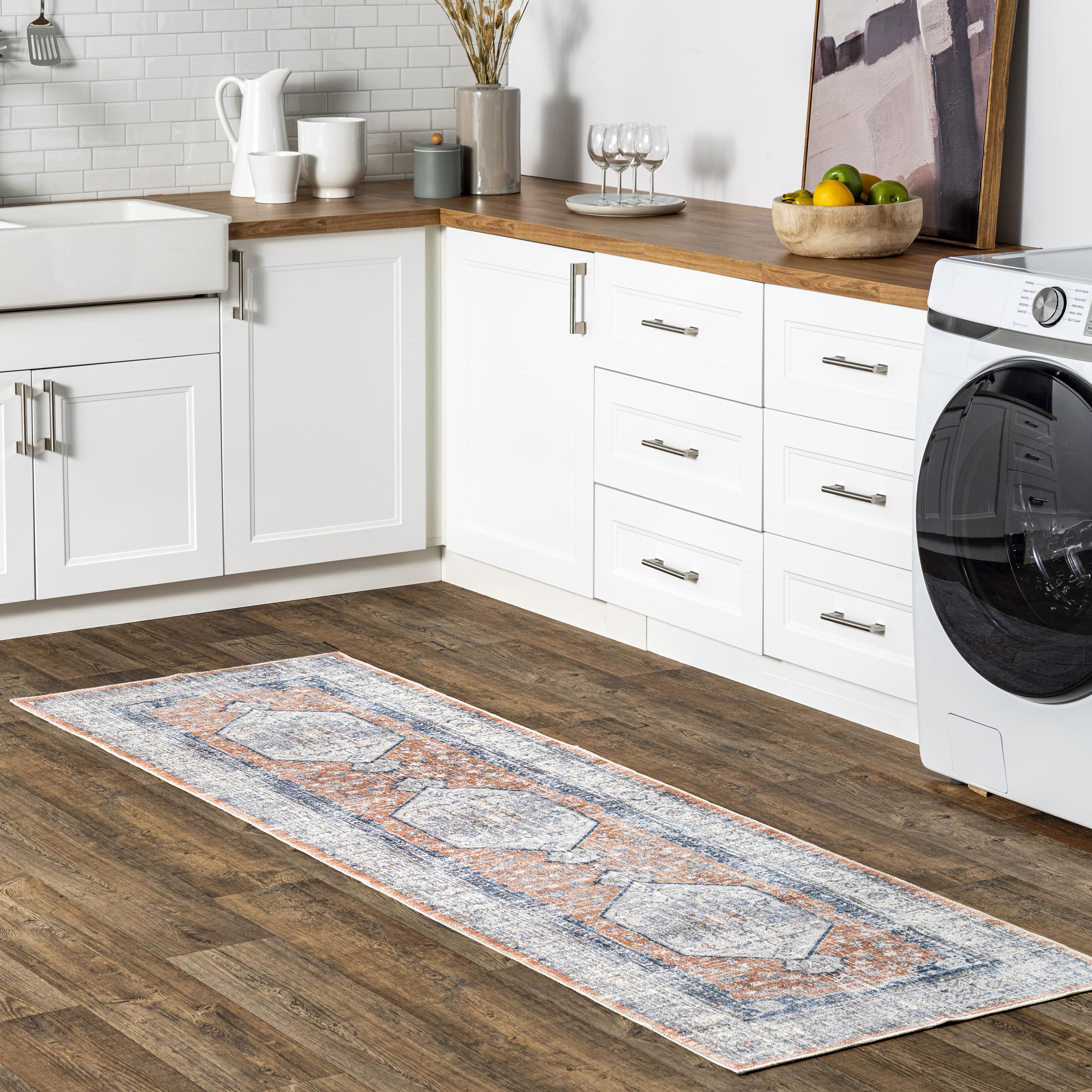 nuLOOM Jacquie Machine Washable Vintage Floral Ultra Thin Runner Rug  2' 6'' x 10'  Peach