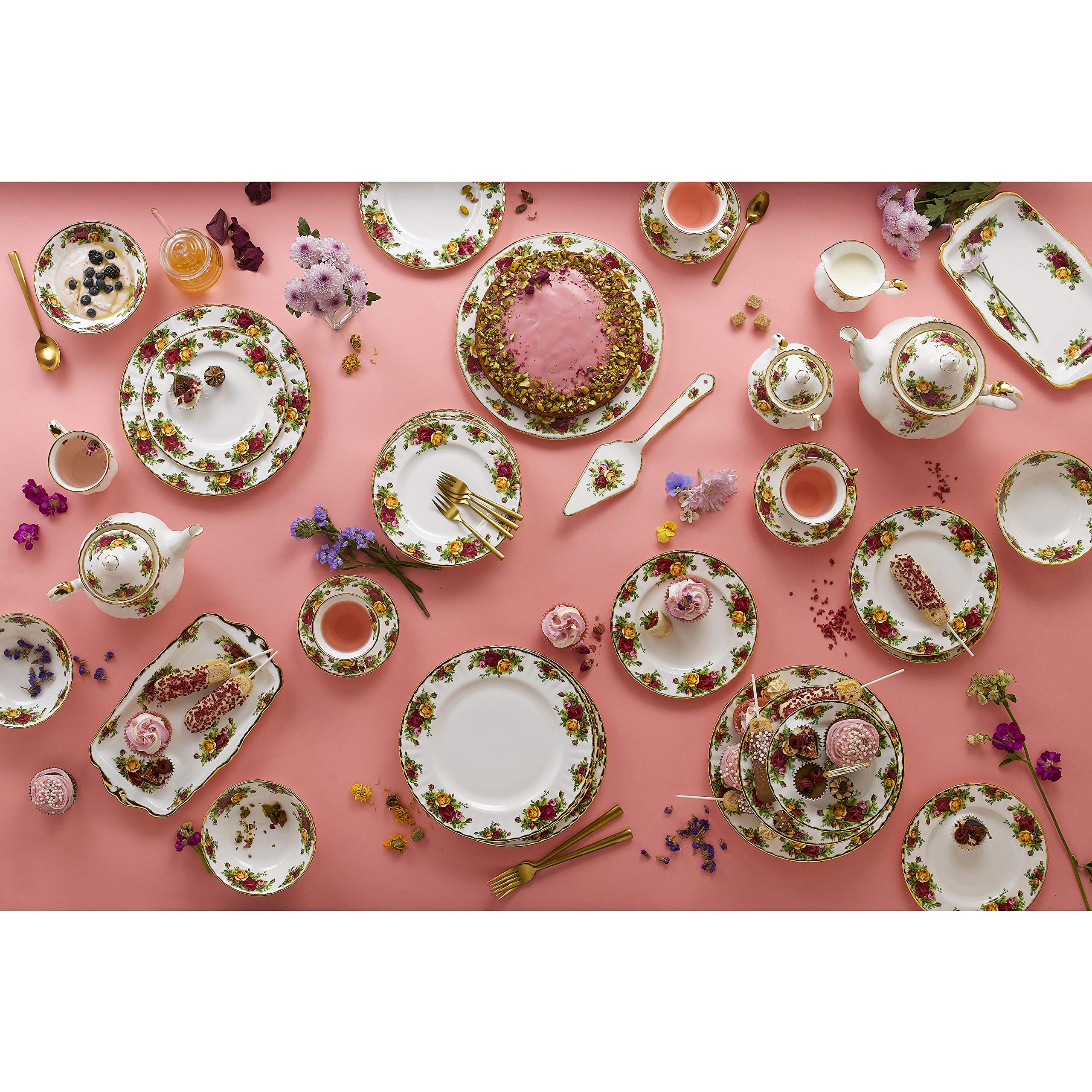 Royal Albert 40020916 13'' Old Country Roses Tray  Multicolor
