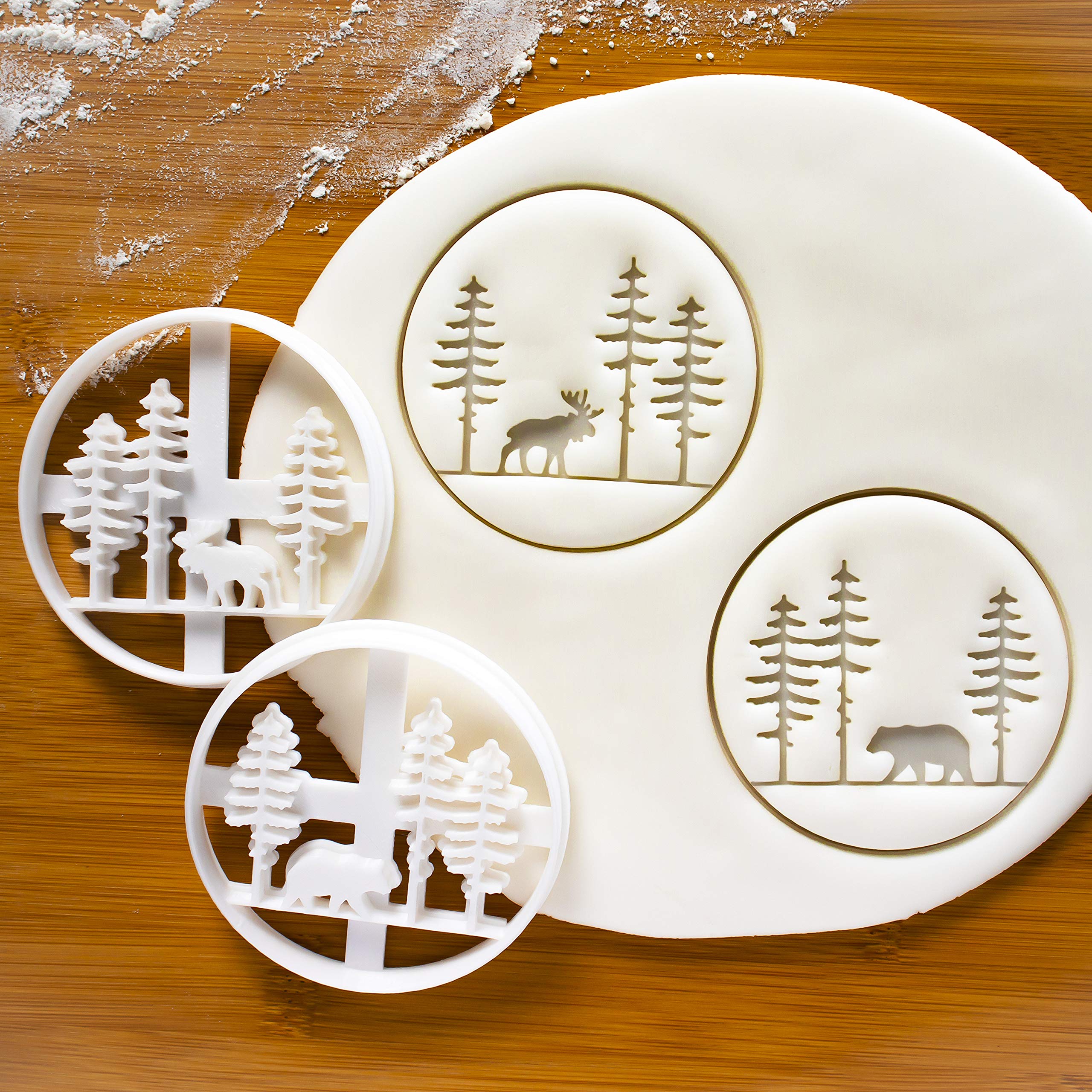Set Of 2 Forest Animal Cookie Cutters (Designs: Moose And Bear), 2 Pieces - Bakerlogy