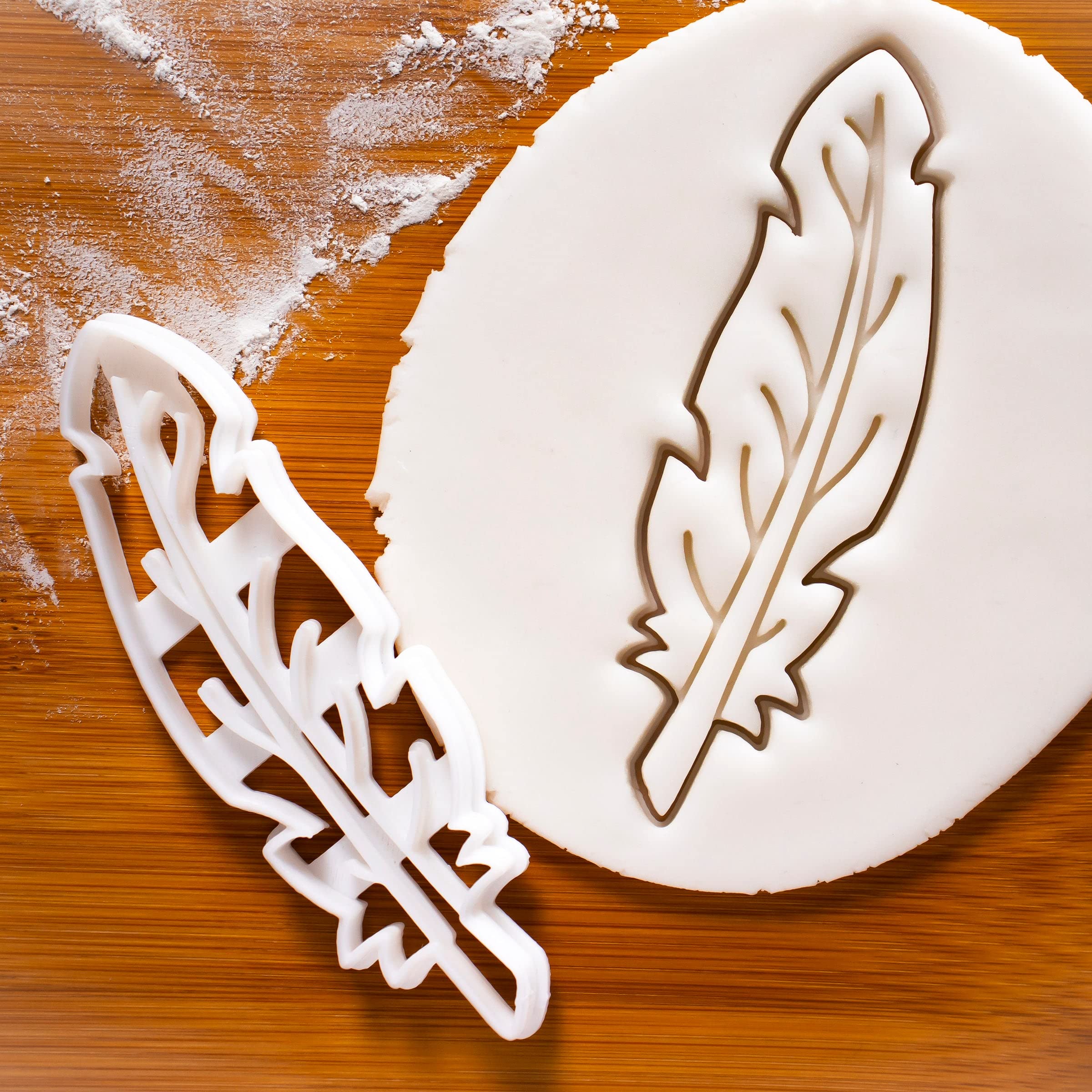 Feather Cookie Cutter, 1 Piece - Bakerlogy