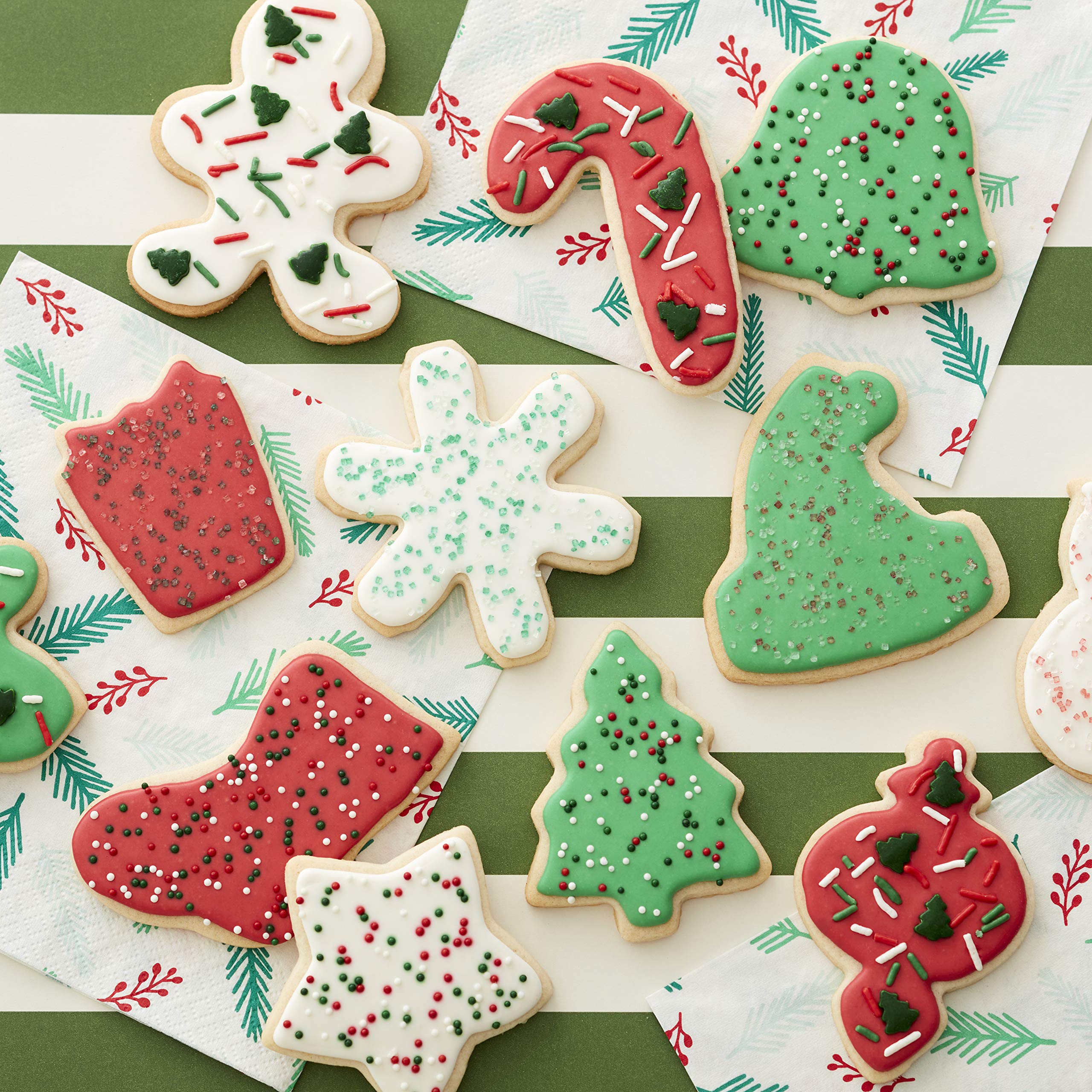 Wilton Christmas Cookie Cutter Set With Tub, Set Of 40, Standard And Mini Size