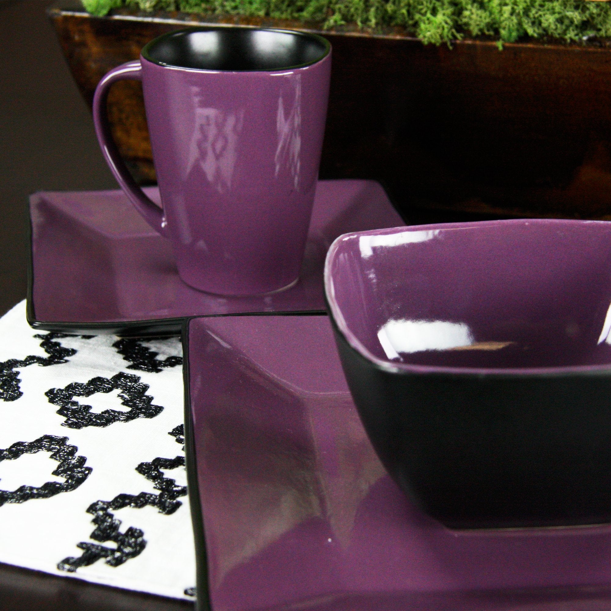 Elama Stoneware Square Dinnerware Dish Set, 16 Piece, Solid Purple