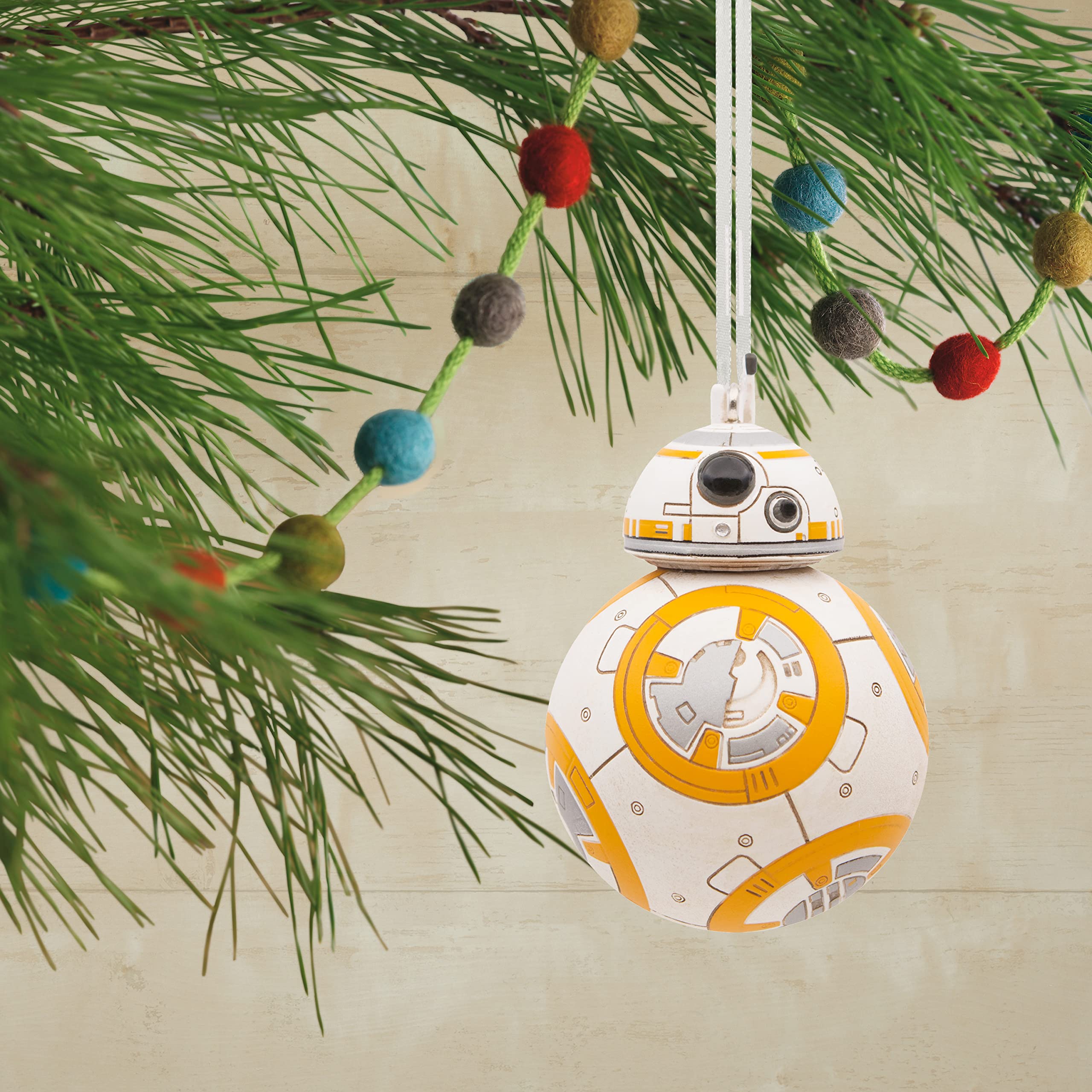 Hallmark Star Wars BB-8 Resin Christmas Ornament