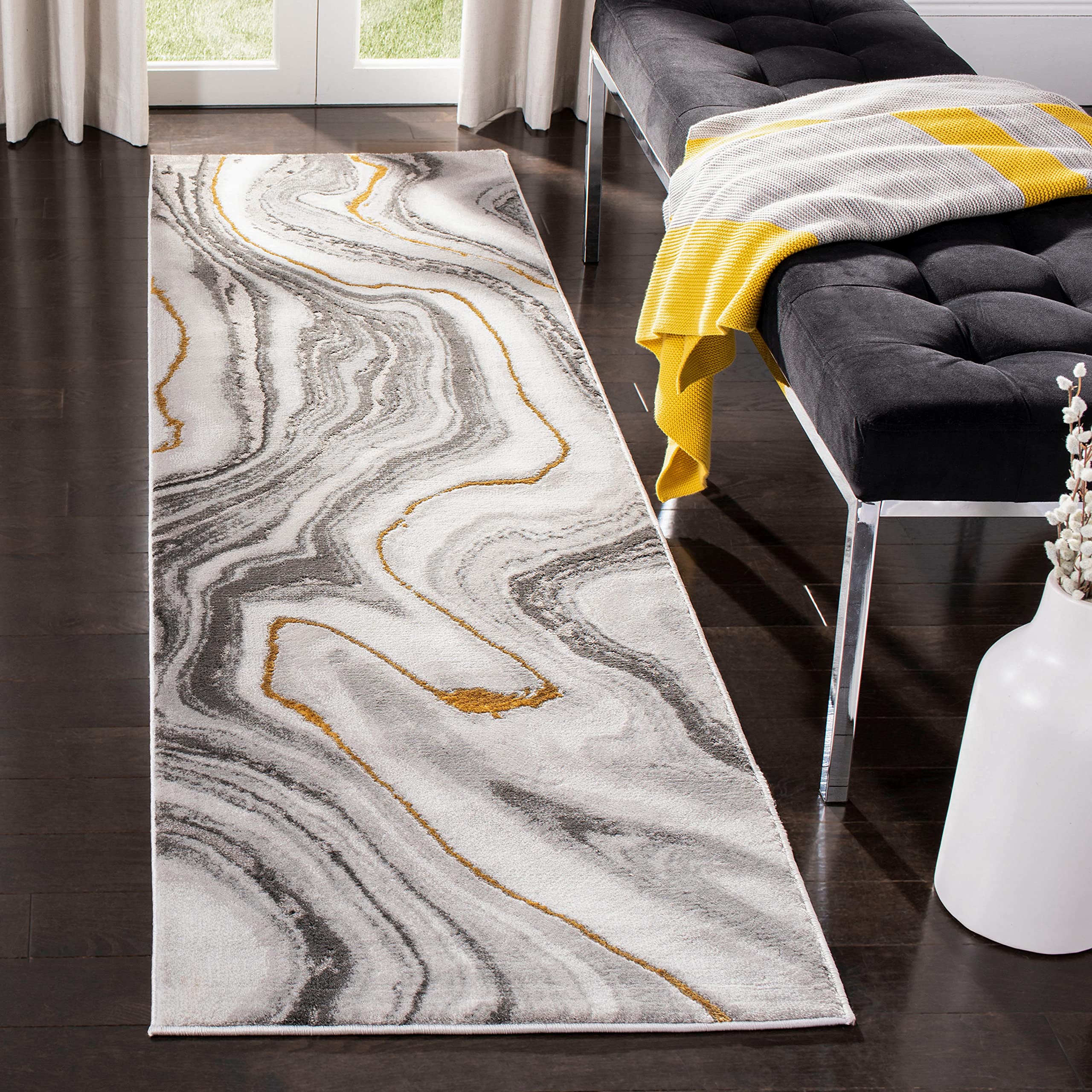 SAFAVIEH Craft Collection Runner Rug - 23 x 12, Grey & Gold, Modern Abstract Design, Non-Shedding & Easy Care, Ideal for High 