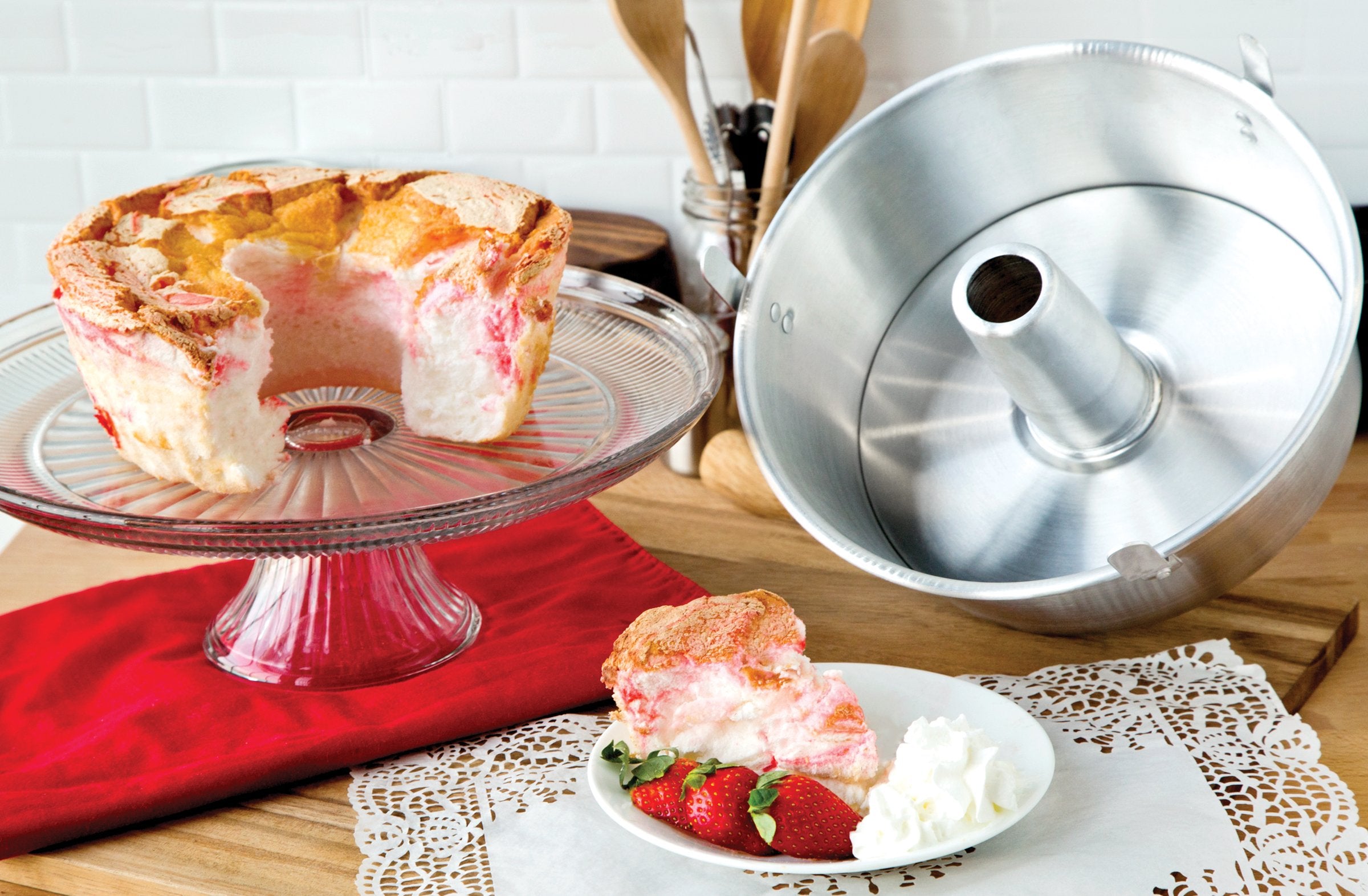 Fox Run Aluminum Angel Food Pan 10.75'', Reinforced Cake Pan