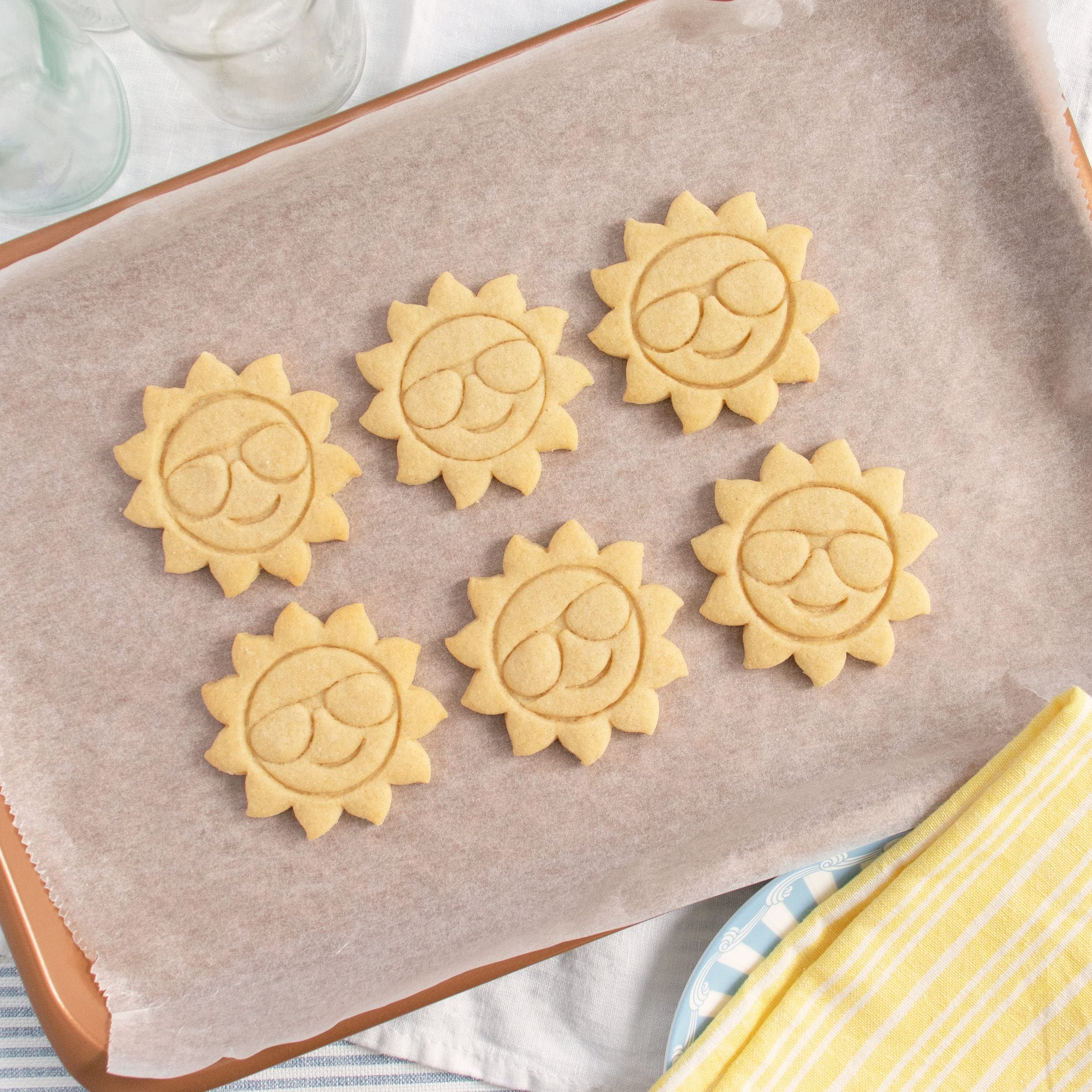 Sun Cookie Cutter, 1 Piece - Bakerlogy