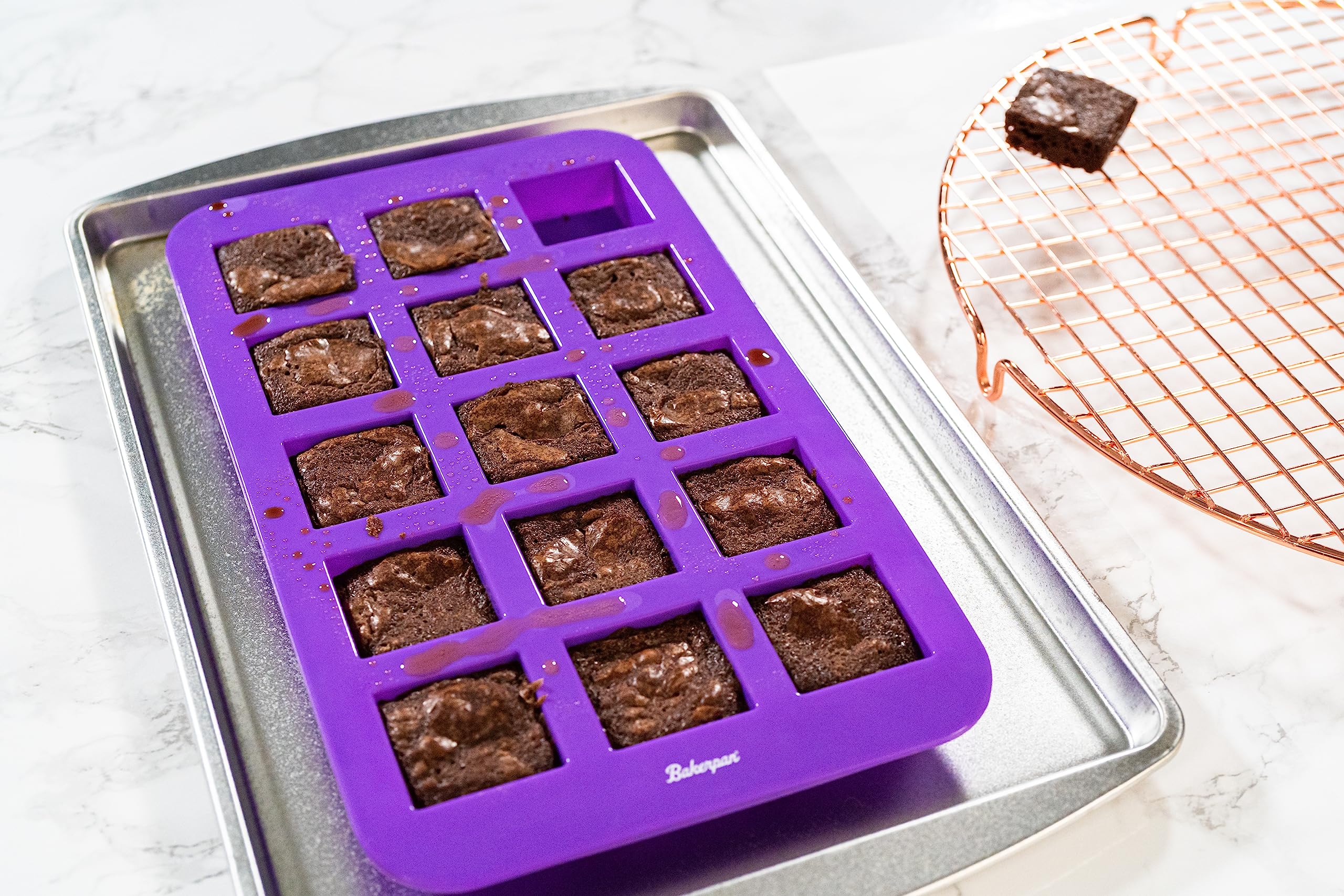 Bakerpan Silicone Brownie Mold For Baking, Individual Bite Size 1.5 Inch Brownie Squares, Silicone Brownie Pan With Dividers, 15