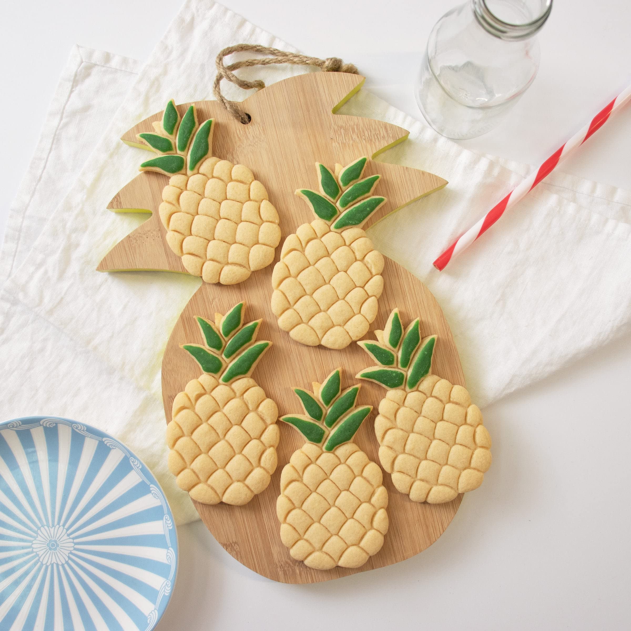 Pineapple Cookie Cutter, 1 Piece - Bakerlogy
