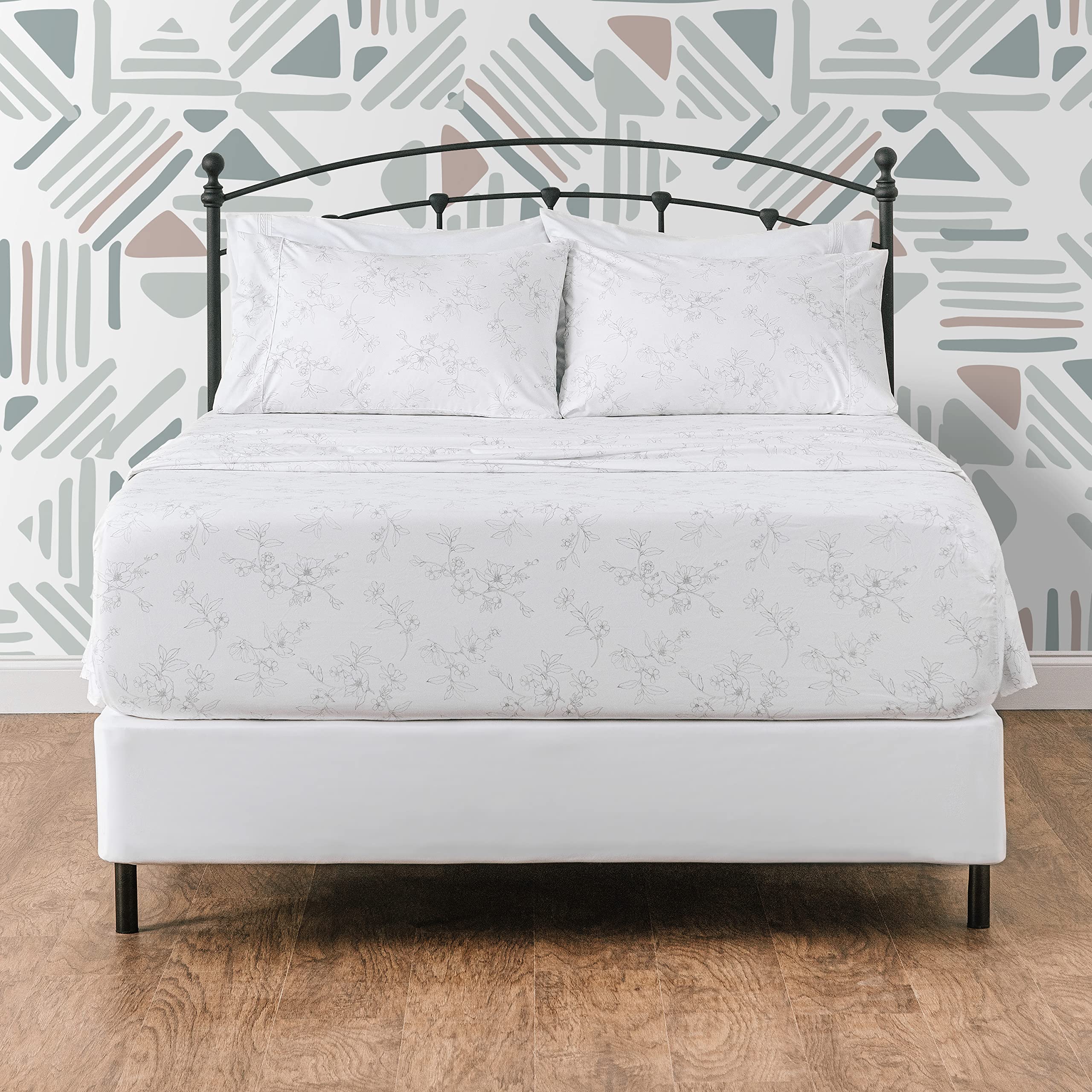 Chanasya 4Piece Printed Queen Sheet Set  Ultra Soft Hand Drawn Sketch Floral Print 1 Flat Sheet, 1 Fitted Sheet ,2 Pillowcases