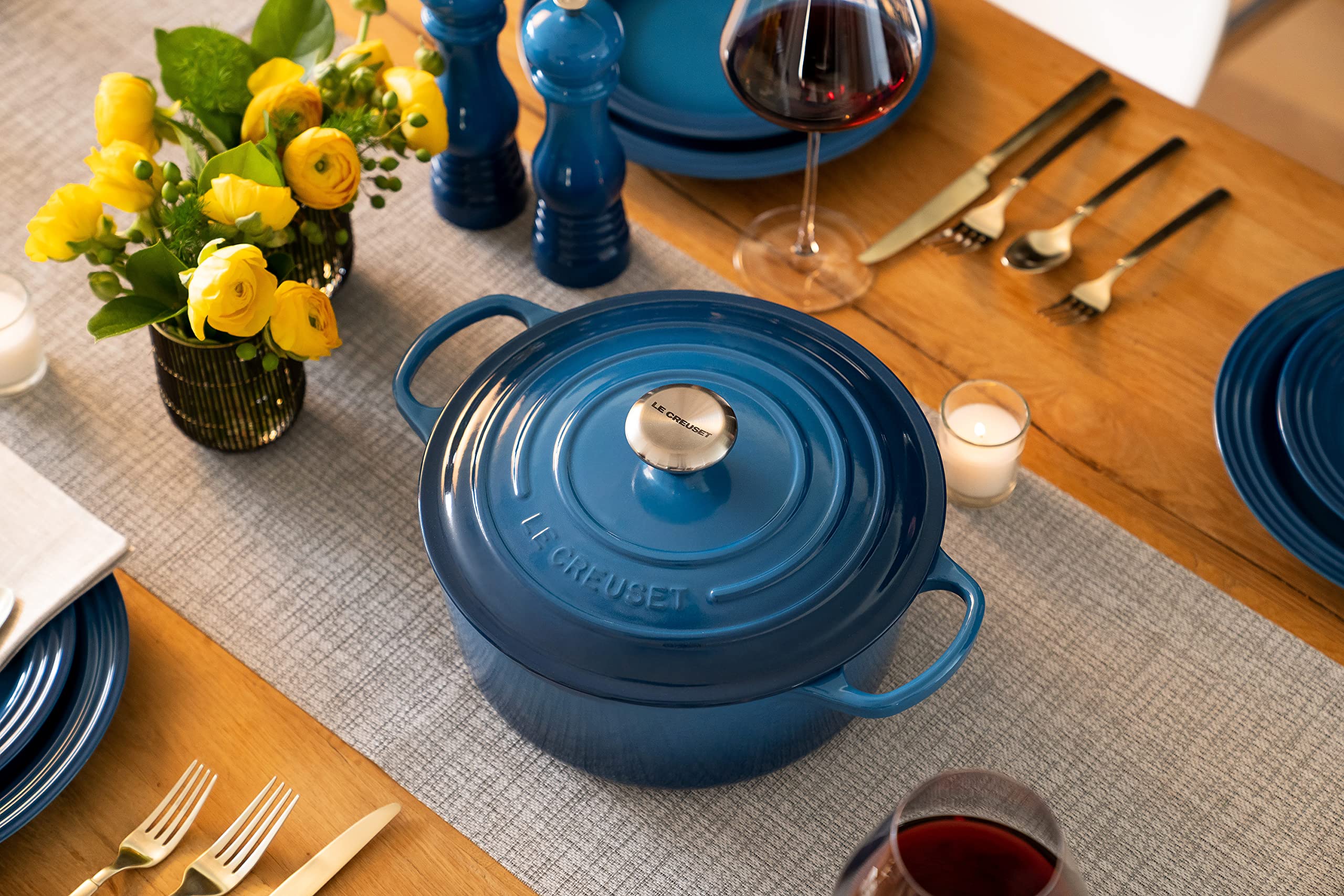 Le Creuset Enameled Cast Iron Signature Round Dutch Oven, 5.5 Qt., Marseille