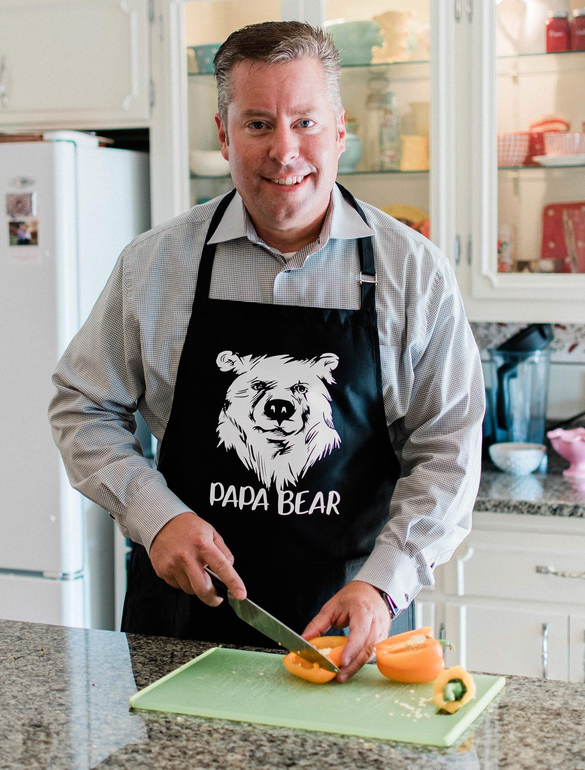 Papa Bear - Bbq Grill Apron - Funny Apron For Dad Or Grandpa - 1 Size Fits All Chef Apron High Quality Poly/Cotton 4 Utility Poc