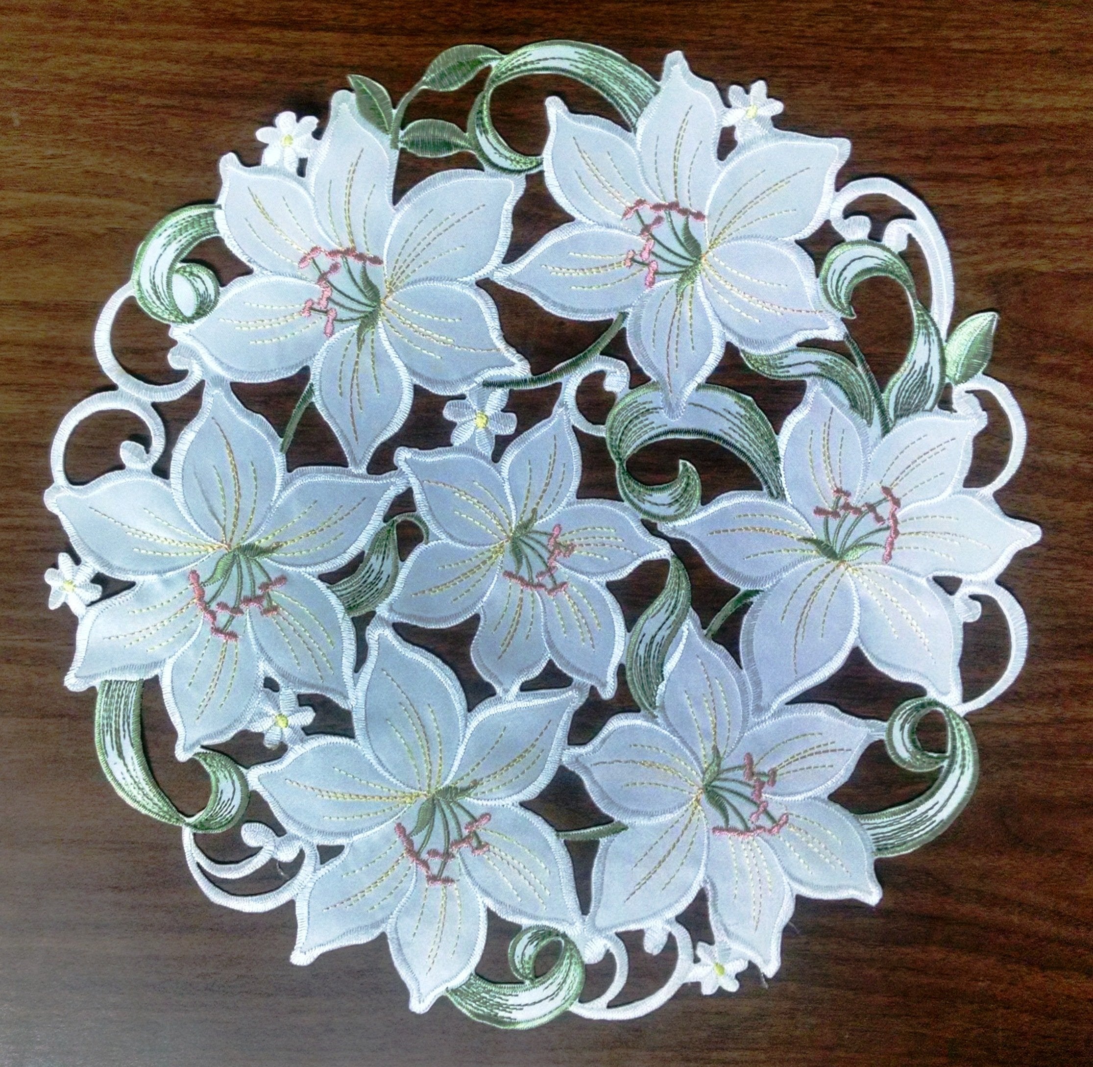 Doily Boutique Easter Place Mat Or Doily With White Lily Flowers, Size 15 Inches