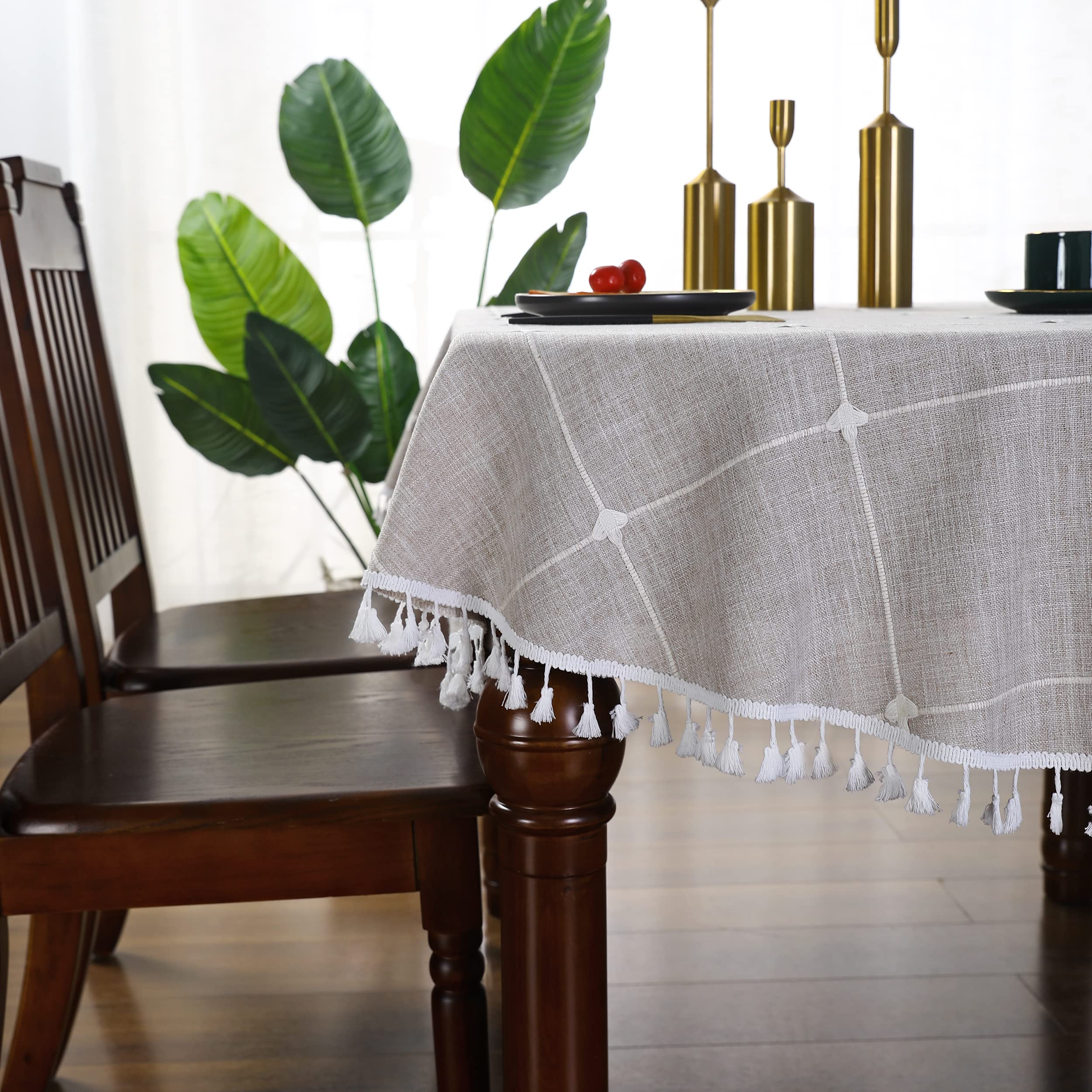 Brown Embroidery Lattice Oval Tablecloth with Tassel Heavy Duty Rustic Fabric Table Cover Wrinkle Resistant Washable Kitchen Dining Party Wedding Decoration 52 x 70 Inches