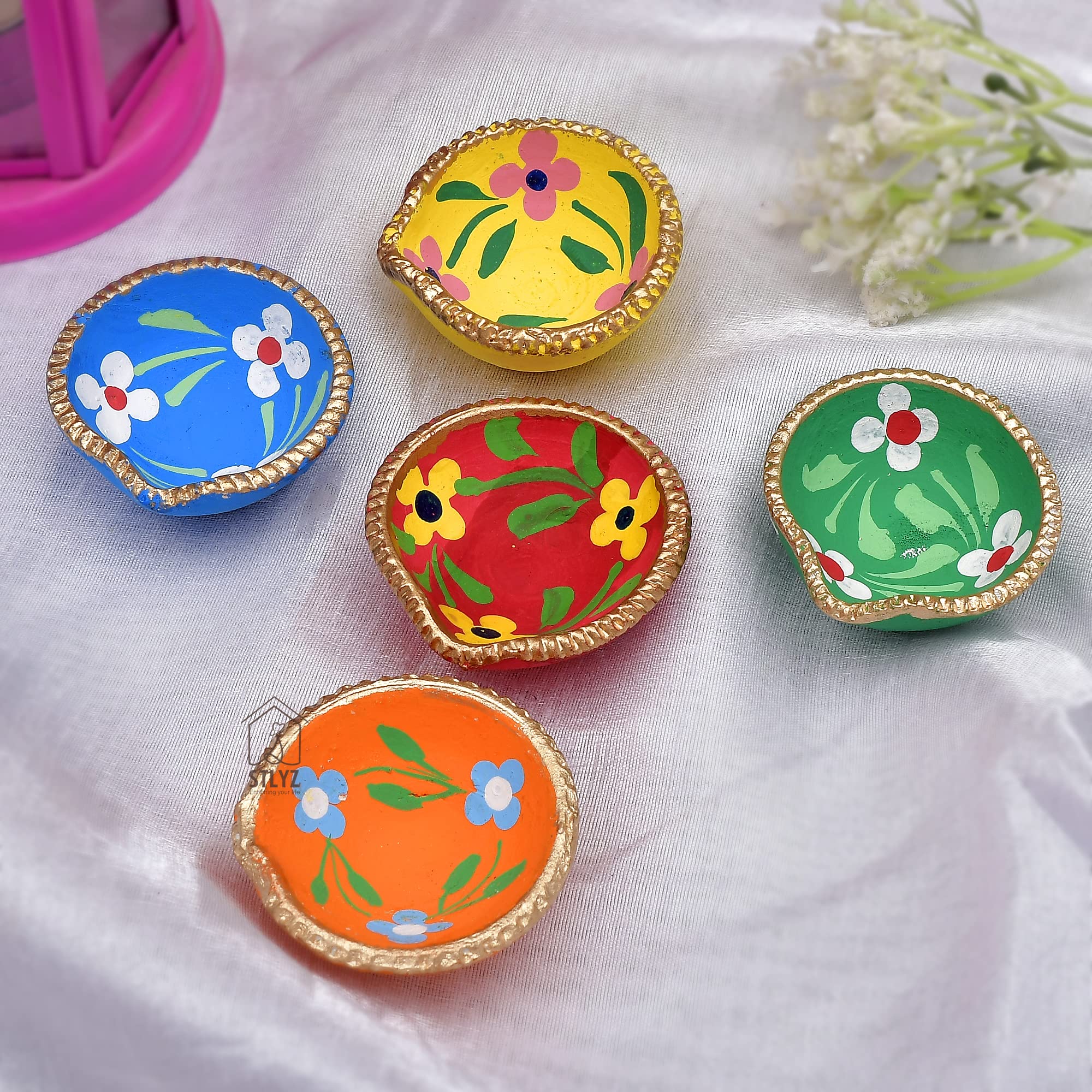 Stlyz Colourful Handmade Diyas For Diwali Hand Painted Decorative Clay Mitti Diya Deepak Lanterns For Diwali Decoration (Pack Of