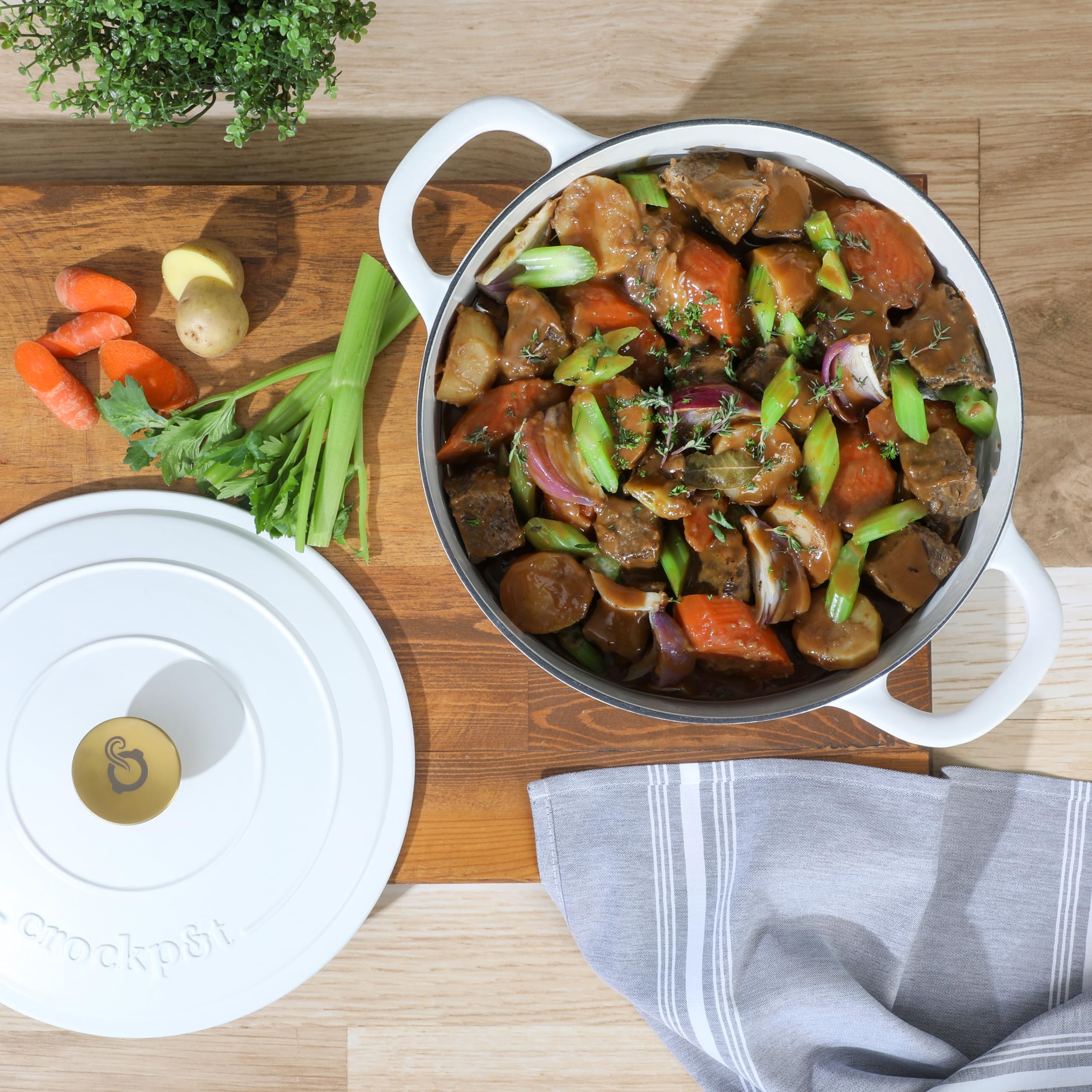 Crock Pot Artisan 7-Quart Round Dutch Oven - Matte Linen White W/Gold Knob