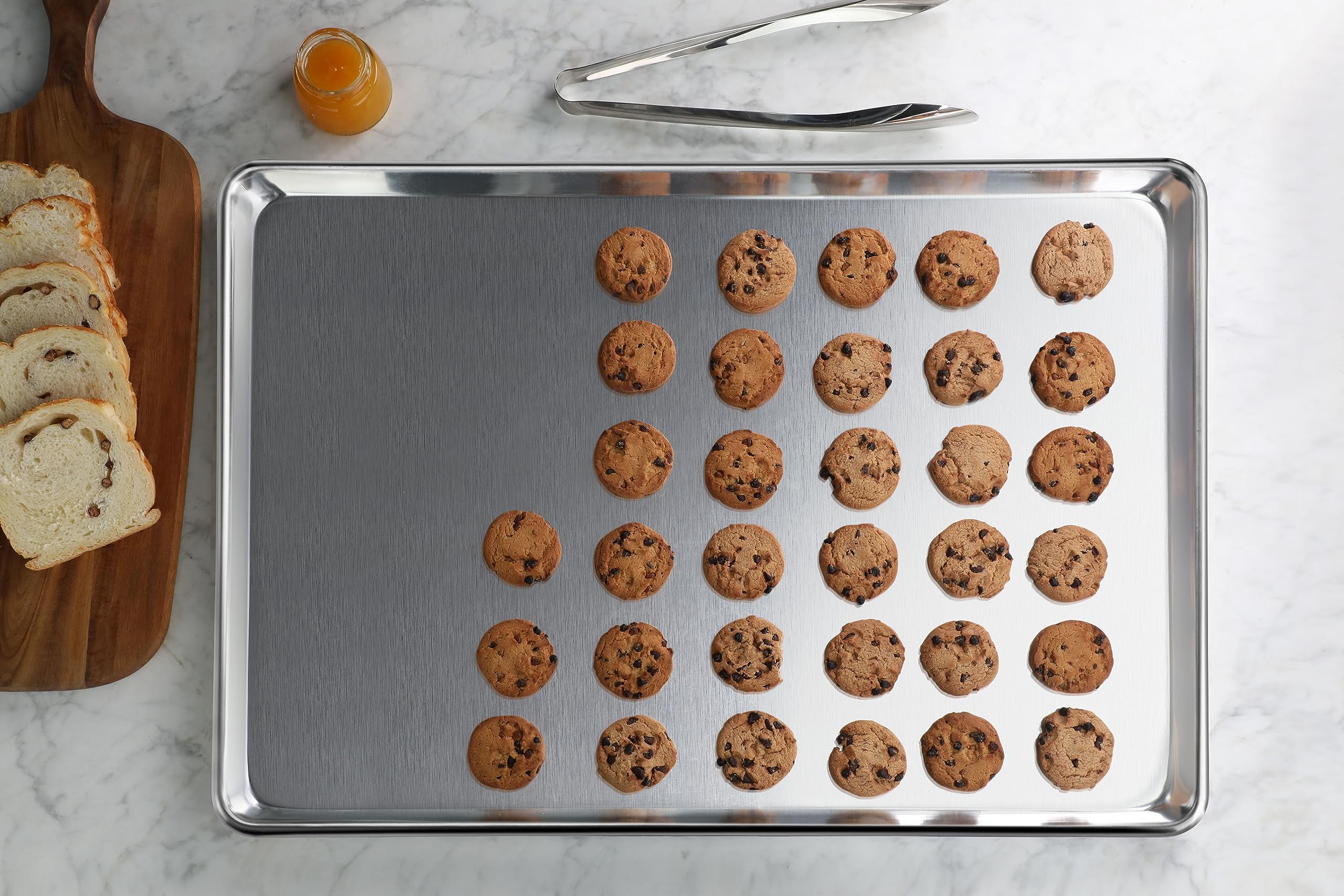 New Star Foodservice 36688 Commercial-Grade 12-Gauge Aluminum Open Bead Sheet Pan/Bun Pan, 18'' L X 26'' W X 1'' H (Full Size) |