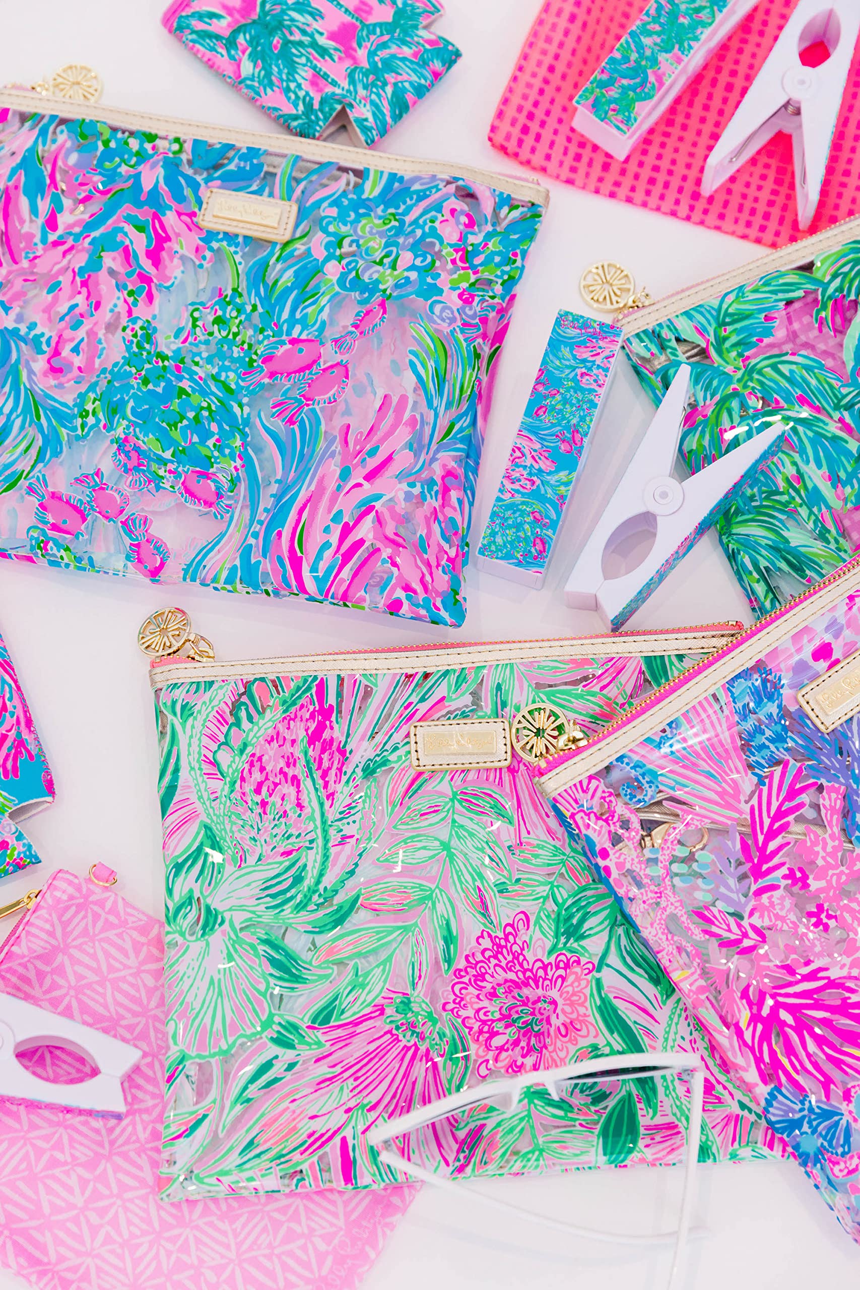 Lilly Pulitzer Water Resistant Vinyl Beach Day Pouch, Zipper Bag Includes Drink Hugger, Small Pouch, And Towel Clips, Coming In