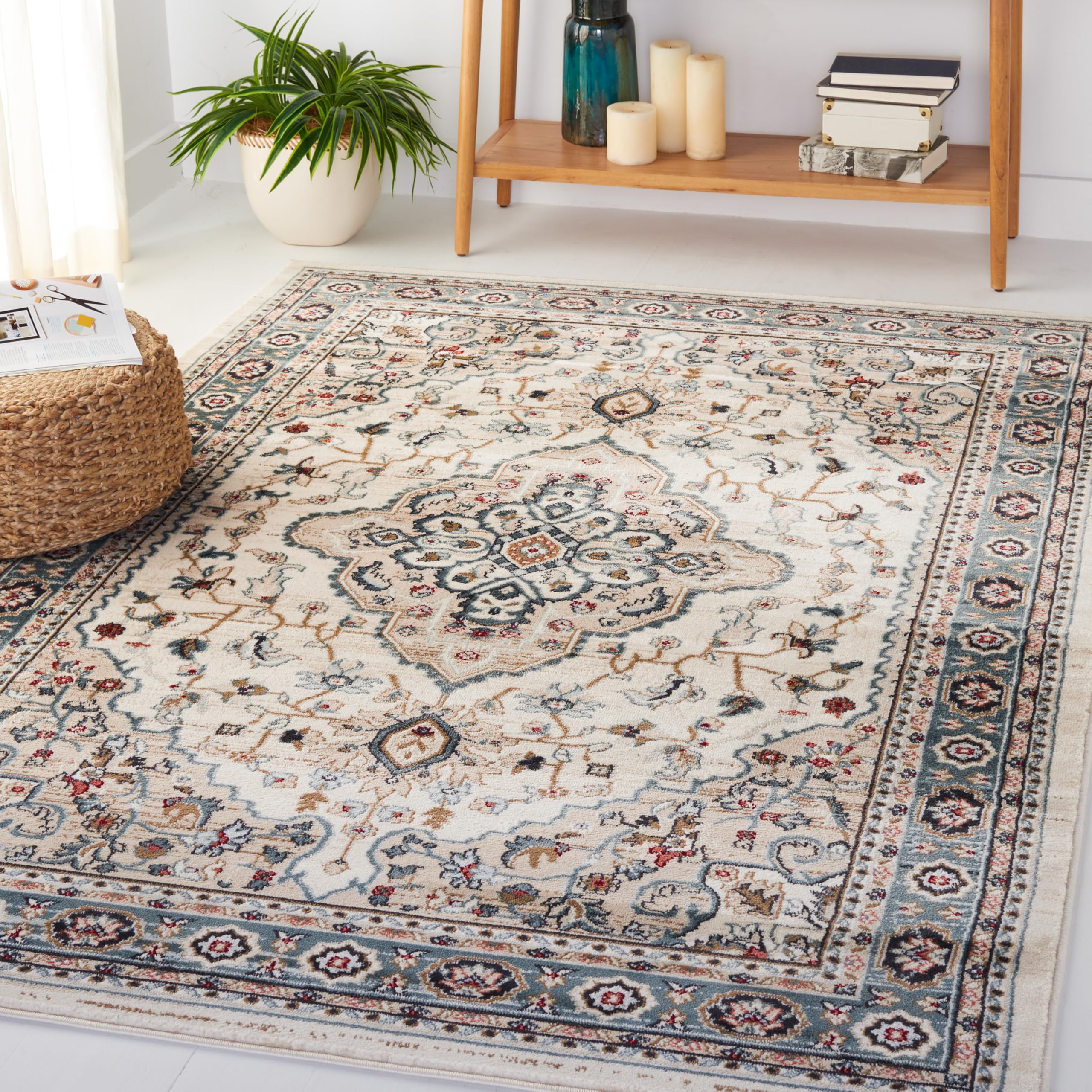 SAFAVIEH Lyndhurst Collection Accent Rug - 4 x 6, Cream & Beige, Traditional Oriental Design, Non-Shedding & Easy Care, Ideal 