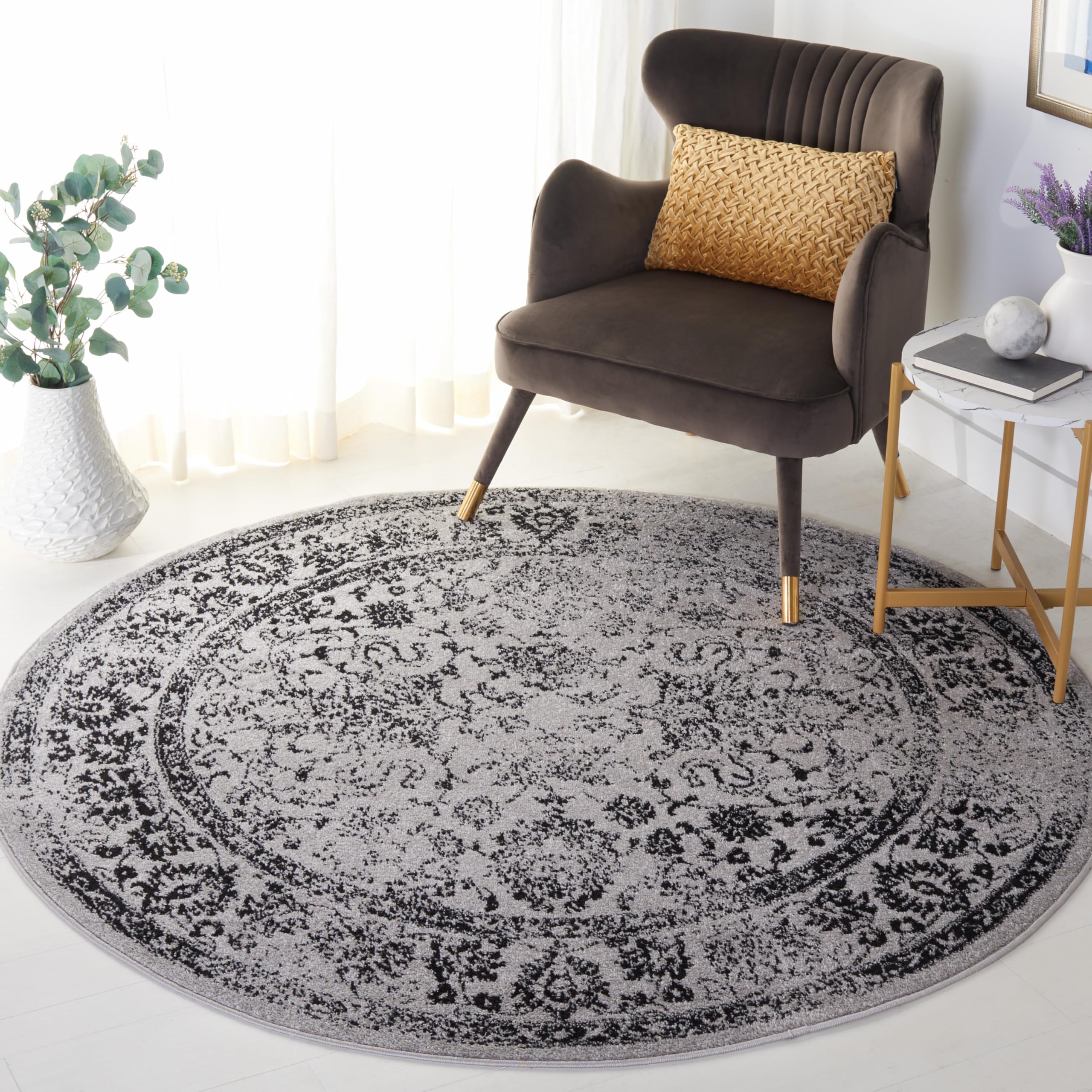 SAFAVIEH Adirondack Collection Area Rug - 10 Round, Grey & Black, Oriental Distressed Design, Non-Shedding & Easy Care, Ideal f