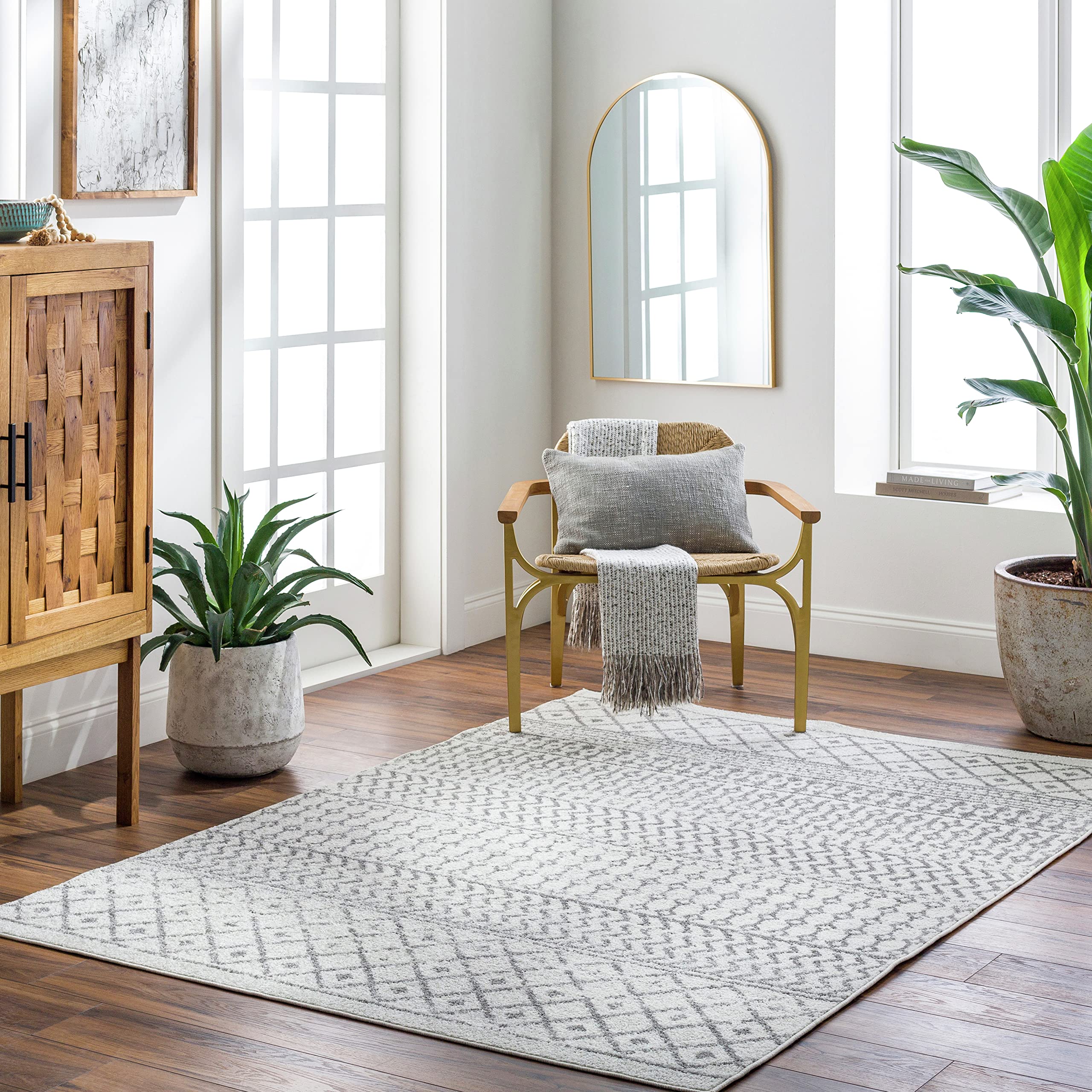 Livabliss Chester Boho Moroccan Area Rug, 67 x 9, Cream/Charcoal