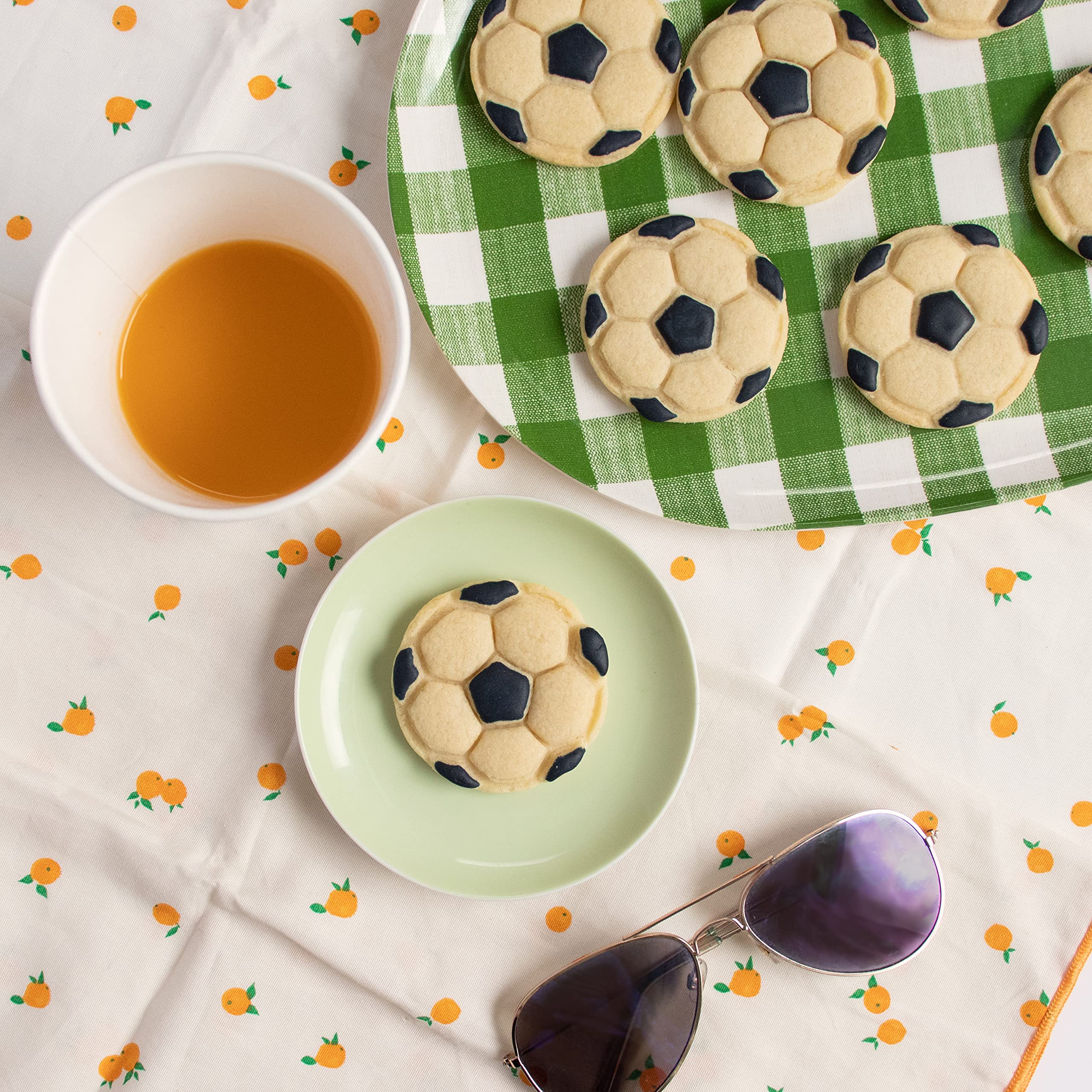 Small Soccer Ball Cookie Cutter, 1 Piece - Bakerlogy