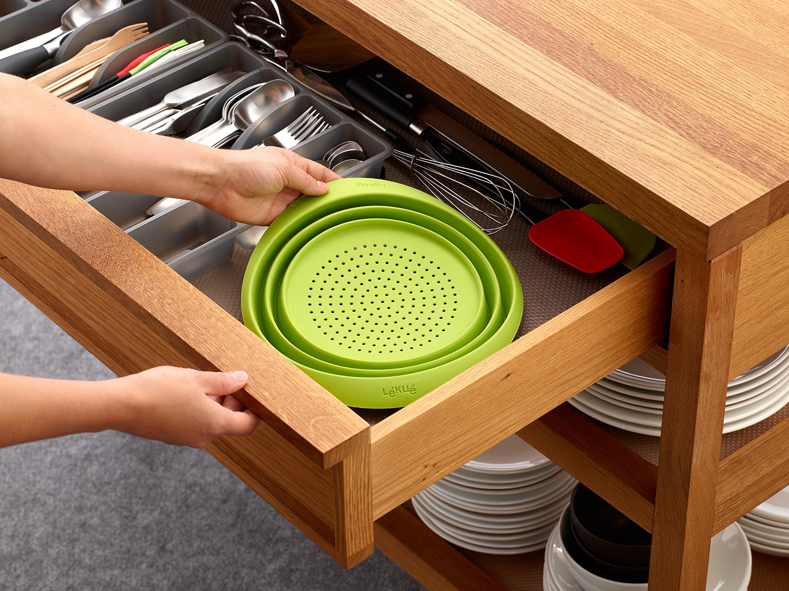 Lekue Collapsible Colander, Green