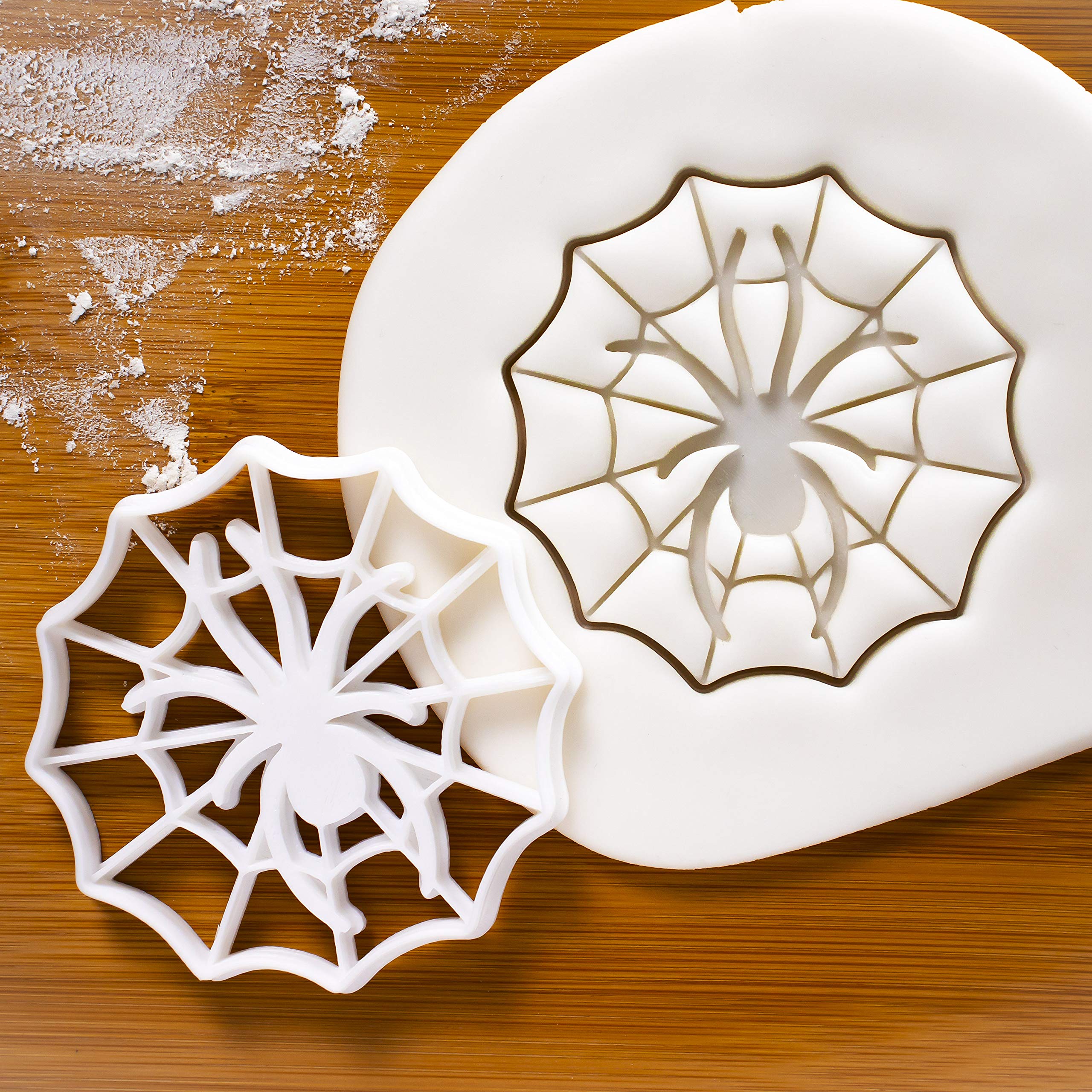 Web With Spider Cookie Cutter, 1 Piece - Bakerlogy