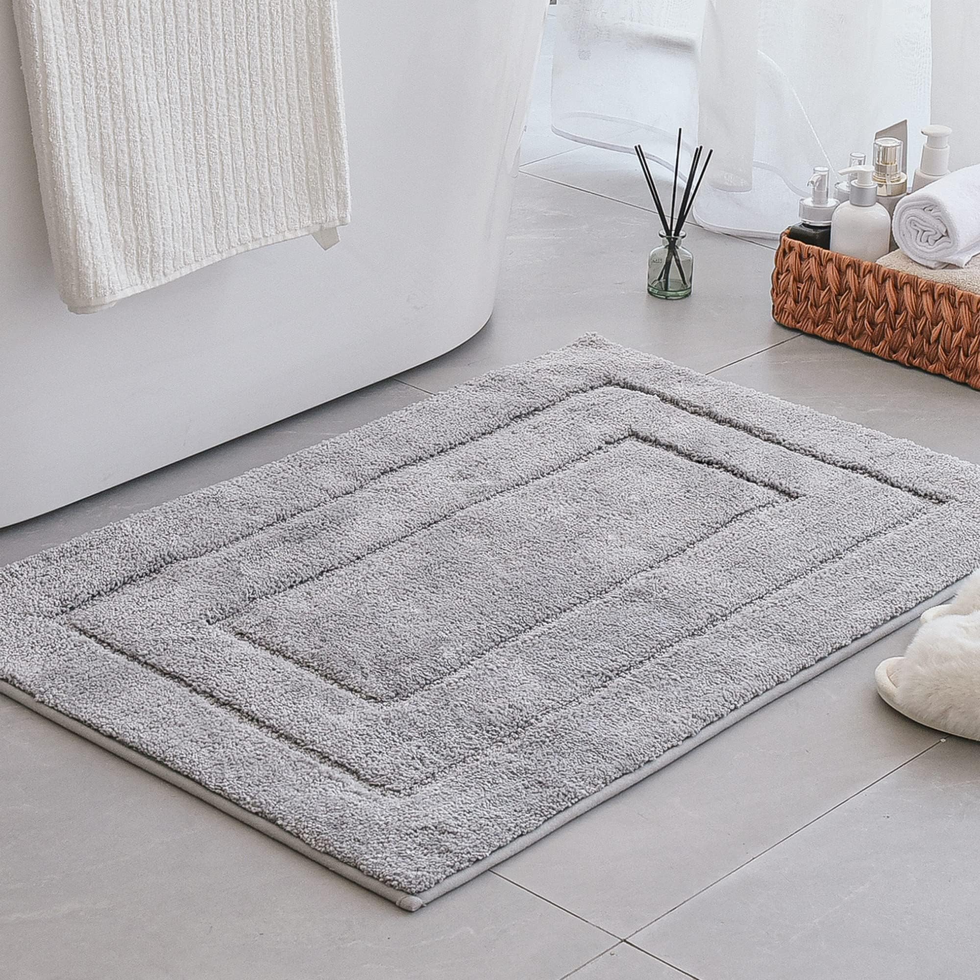 Granny Says Bathroom Rug Mat, Bath Mats For Bathroom Non-Slip, Super Soft And Water Absorbent, Microfiber Bath Rugs, Machine Was