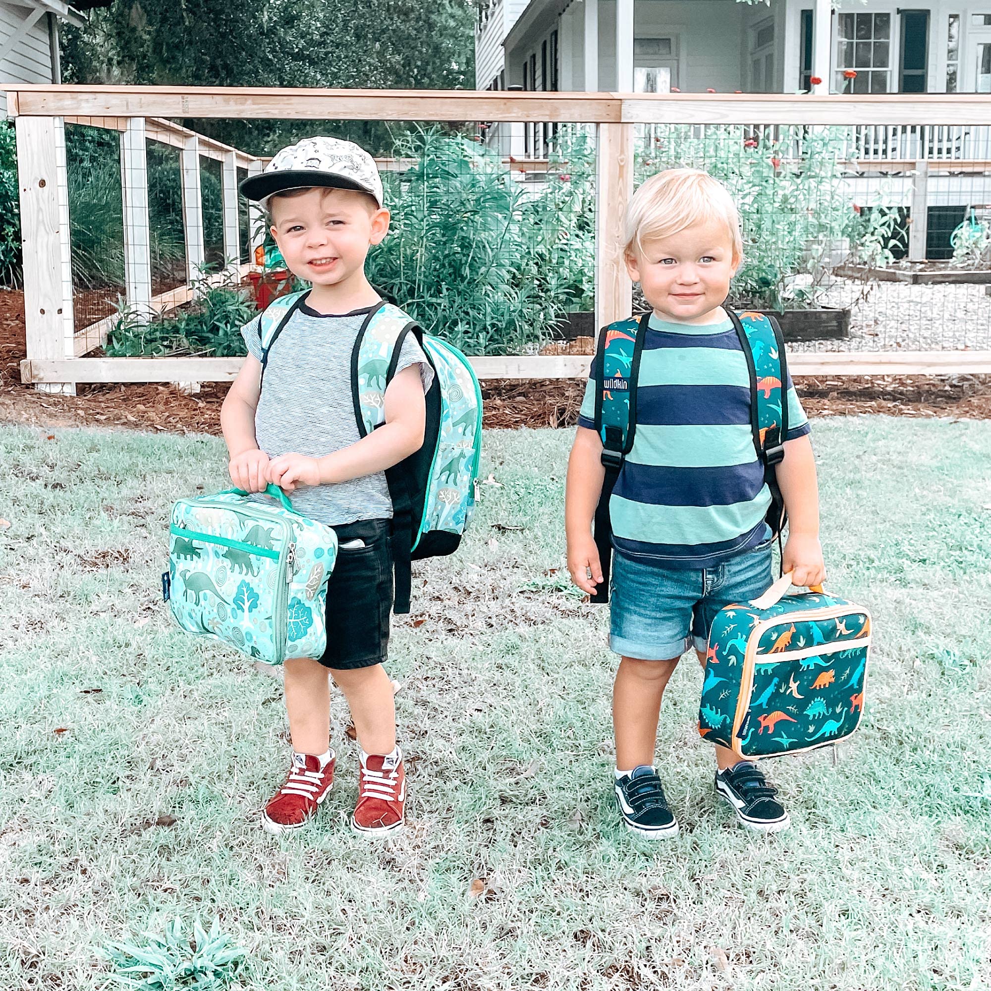 Wildkin Insulated Lunch Box Bag For Boys & Girls, Reusable Kids Lunch Box Is Perfect For Early Elementary Daycare School Travel,