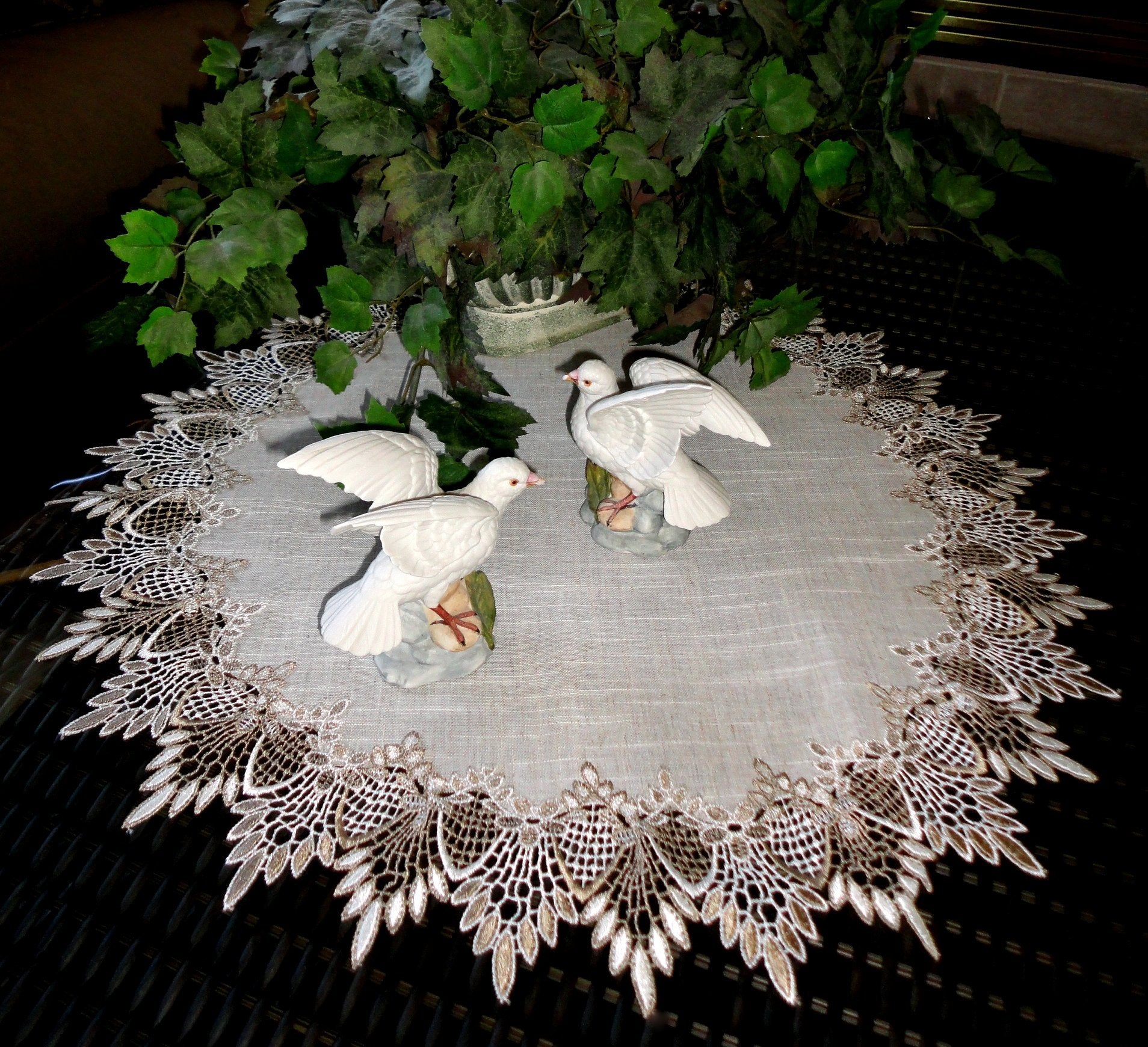Galleria Di Giovanni Large 23 Inch Doily Table Topper Dresser Scarf Neutral Earth Cocoa Tones European Lace