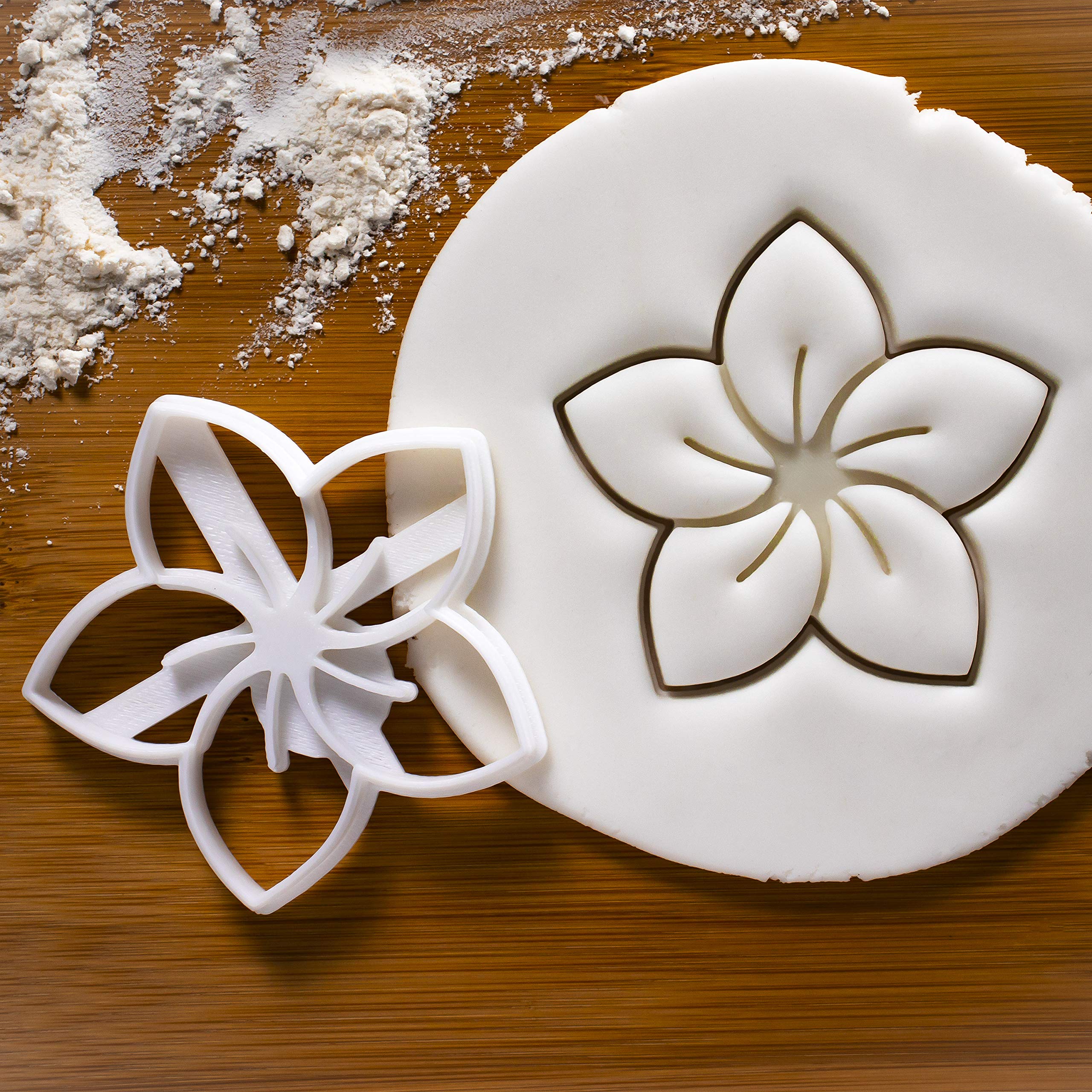 Frangipani Cookie Cutter, 1 Piece - Bakerlogy