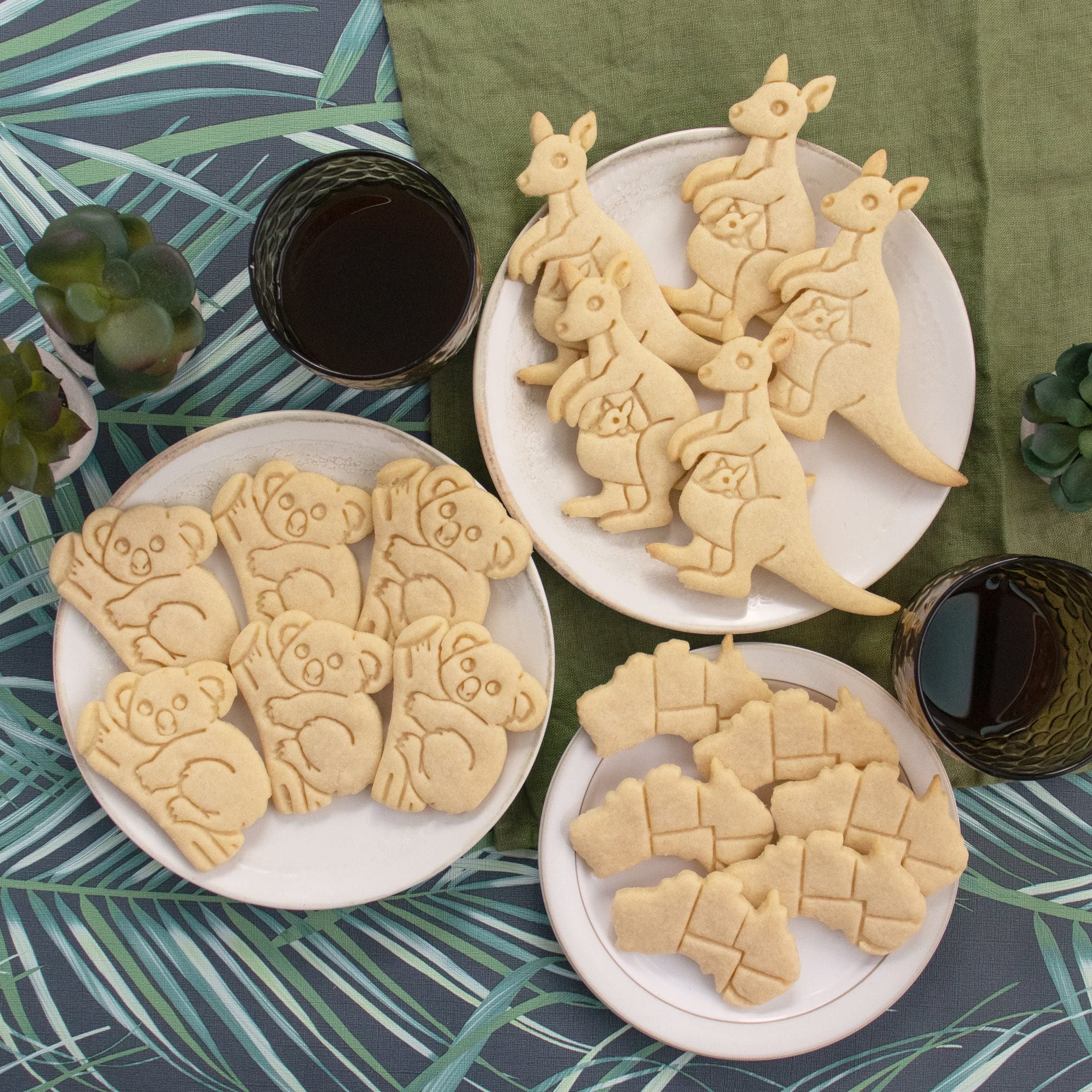 Set Of 3 Australia Themed Cookie Cutters (Designs: Koala, Kangaroo And Australian Continent), 3 Pieces - Bakerlogy