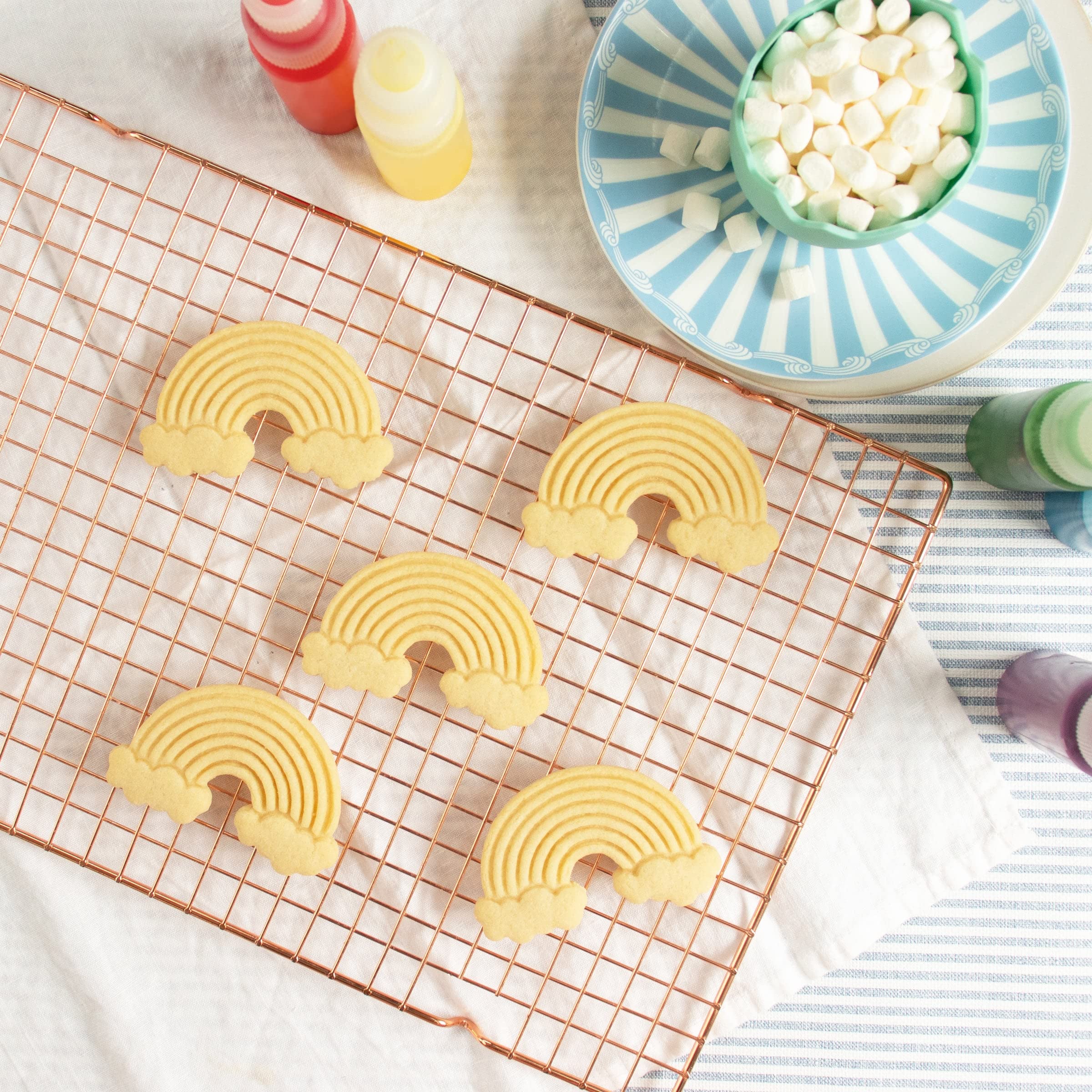 Rainbow Cookie Cutter, 1 Piece - Bakerlogy