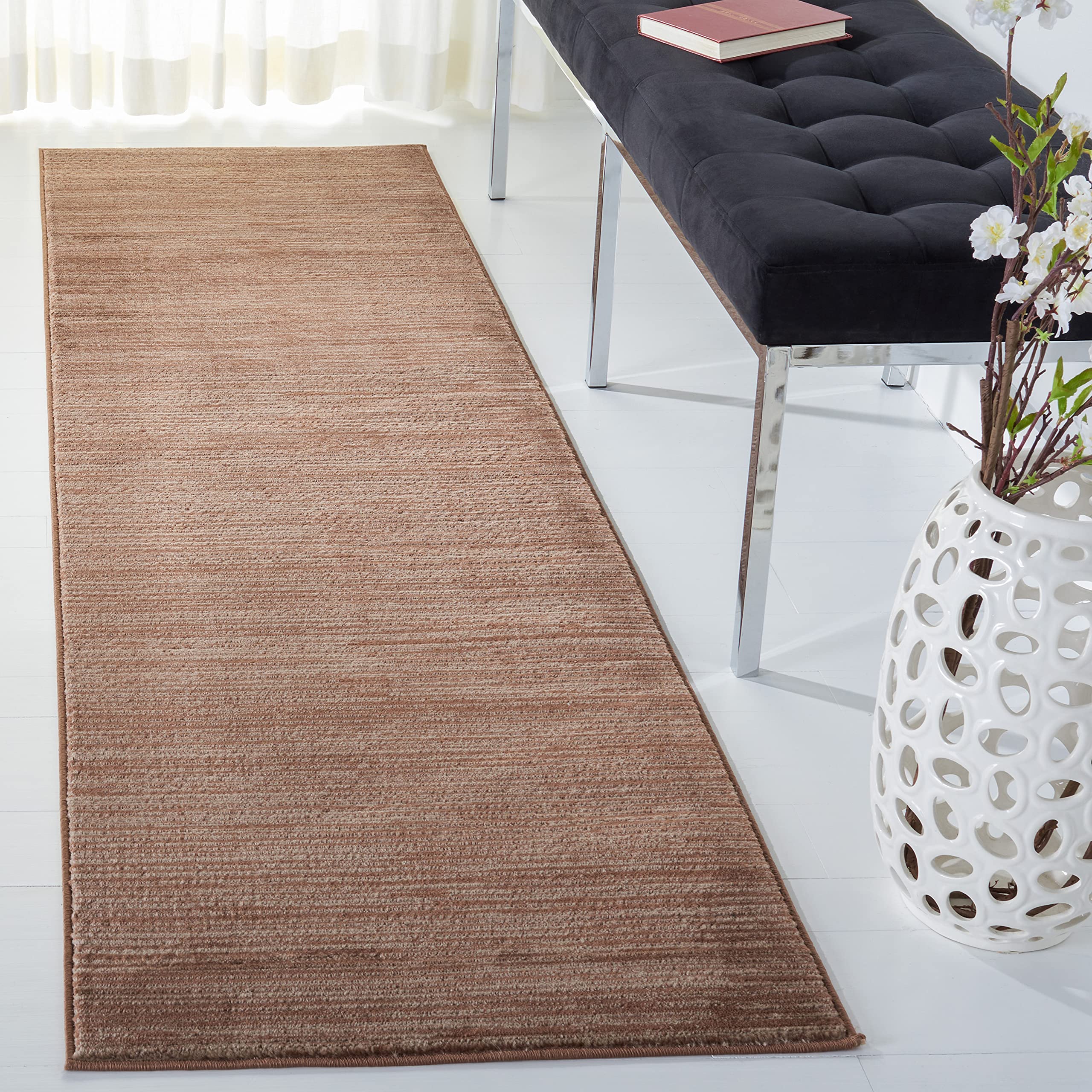 SAFAVIEH Vision Collection Runner Rug - 22 x 22, Brown, Modern Ombre Tonal Chic Design, Non-Shedding & Easy Care, Ideal for Hi