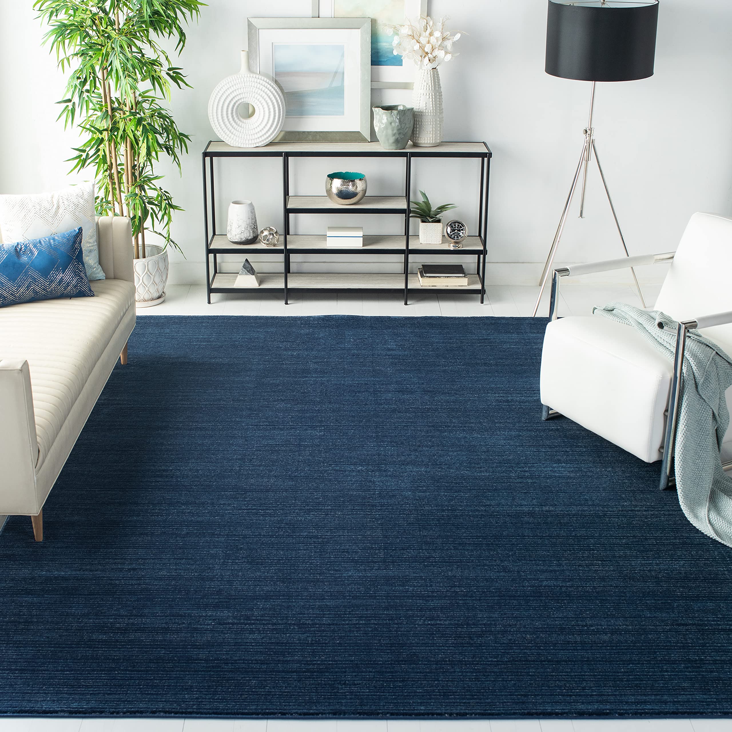 SAFAVIEH Vision Collection Area Rug - 6 x 9, Navy, Modern Ombre Tonal Chic Design, Non-Shedding & Easy Care, Ideal for High Tr