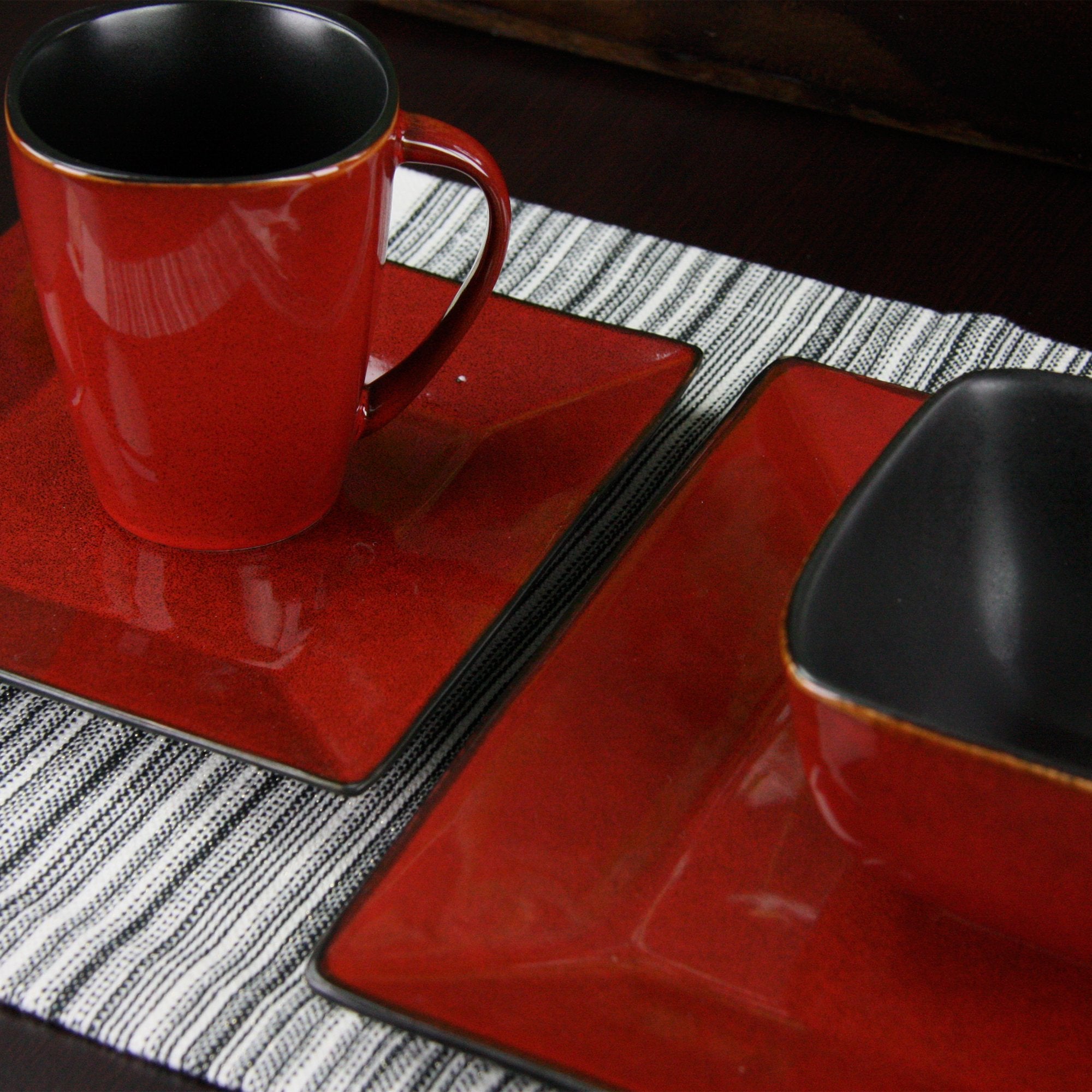 Elama Stoneware Square Dinnerware Dish Set, 16 Piece, Solid Red