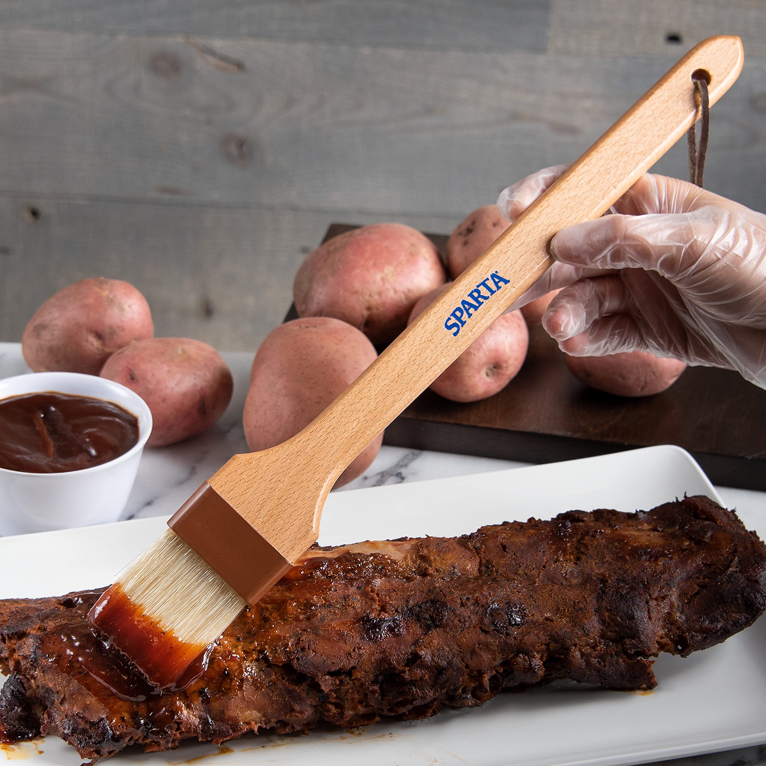 Sparta 4037000 Boarhair Angled Pastry Brush, Basting Brush With Handle Hole, 2 Inches, Brown