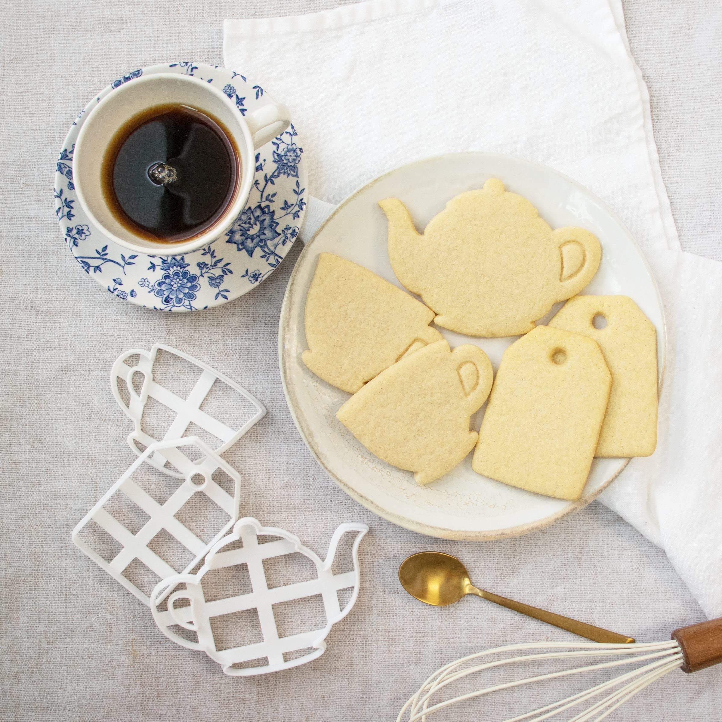 Set Of 3 Tea Party Cookie Cutters (Designs: Teapot, Teacup And Tea Bag), 3 Pieces, Ideal For Diy High Tea Party - Bakerlogy