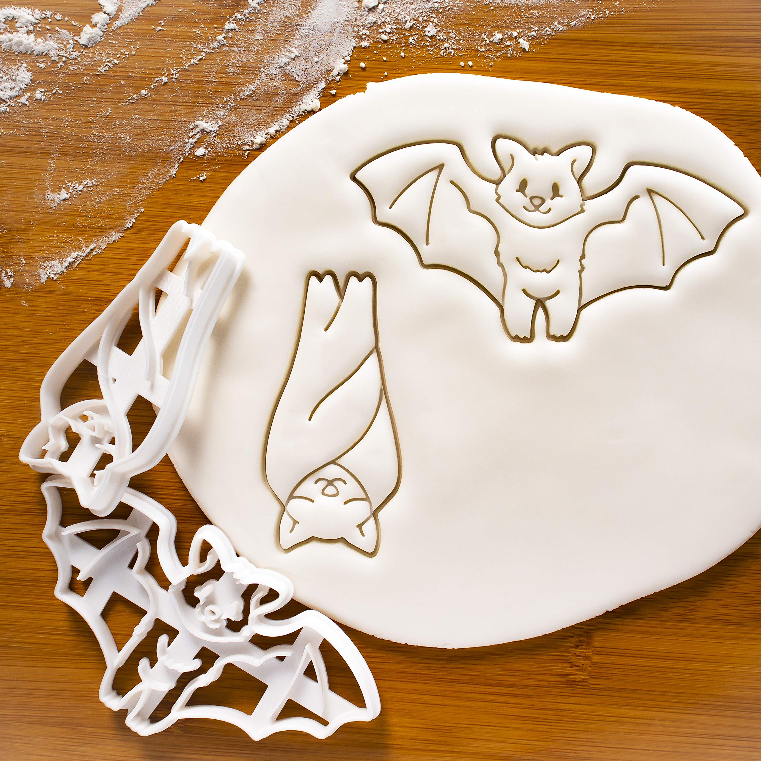 Set Of 2 Bat Cookie Cutters (Designs: Sleeping And Flying), 2 Pieces - Bakerlogy
