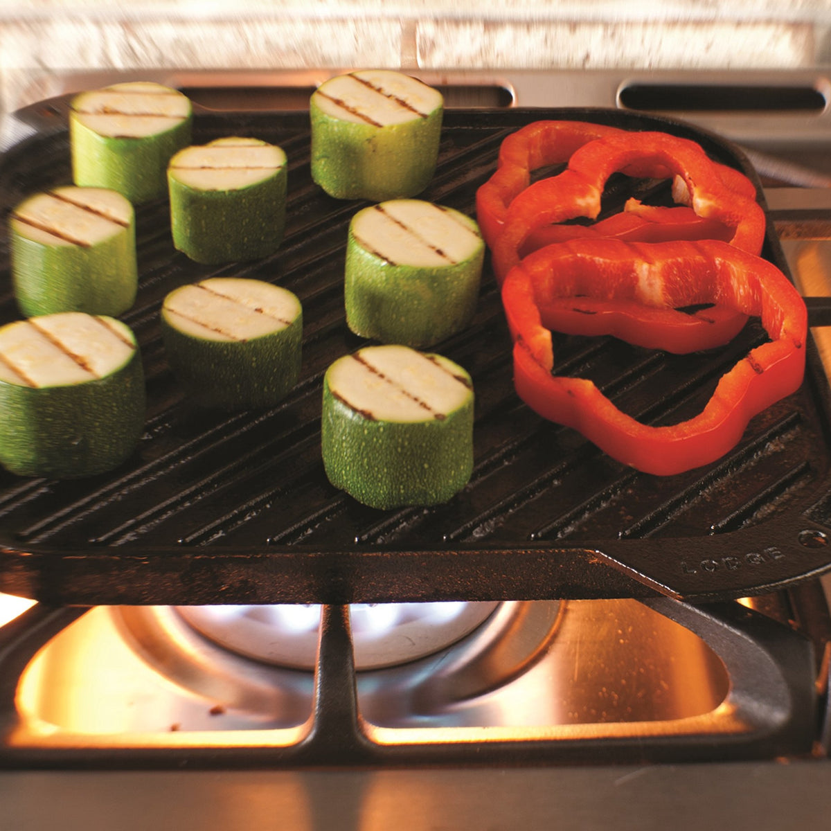 Lodge Lsrg3 Cast Iron Single-Burner Reversible Grill/Griddle, 10.5-Inc ...