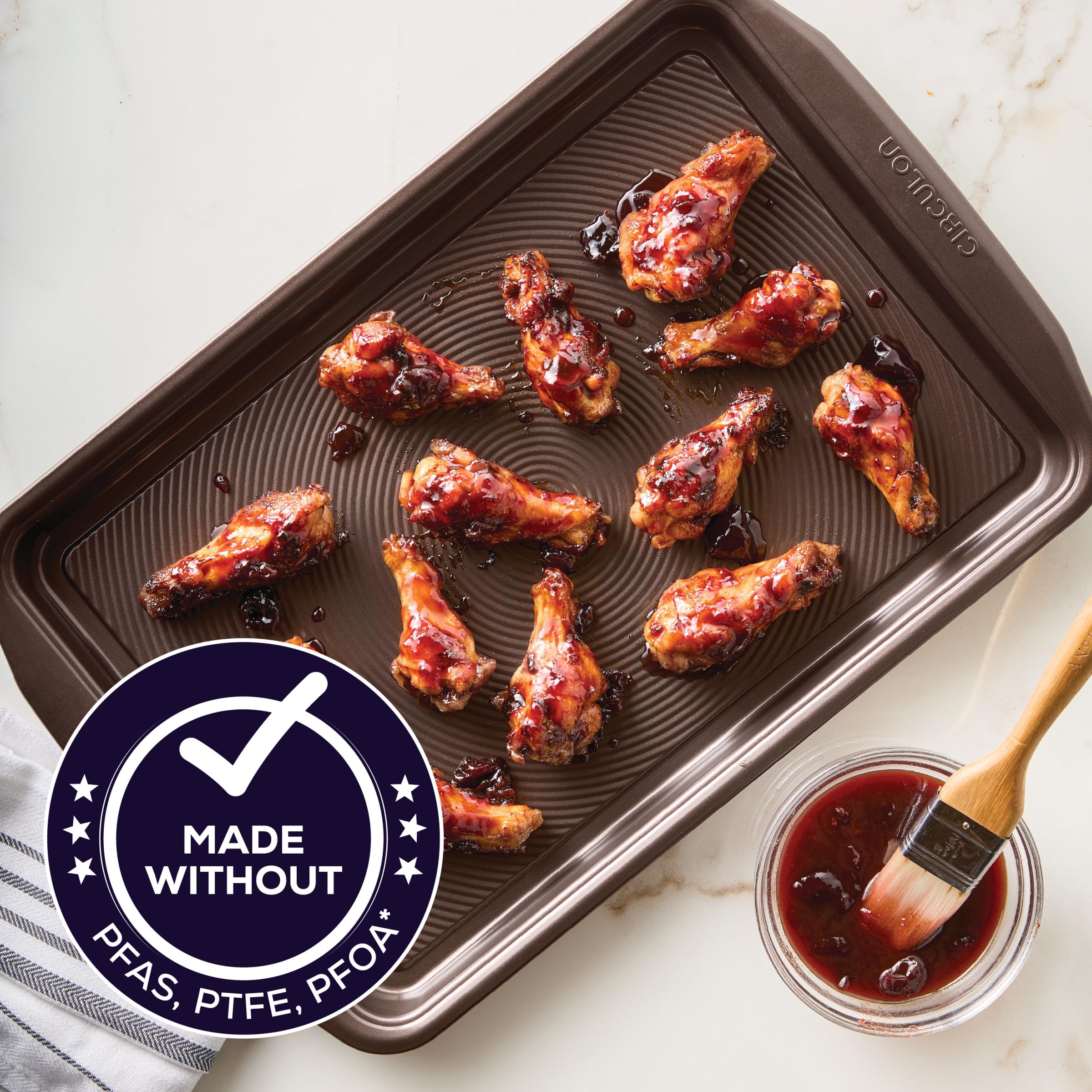 Circulon Nonstick Bakeware, Nonstick Cookie Sheet / Baking Sheet - 10 Inch X 15 Inch, Chocolate Brown