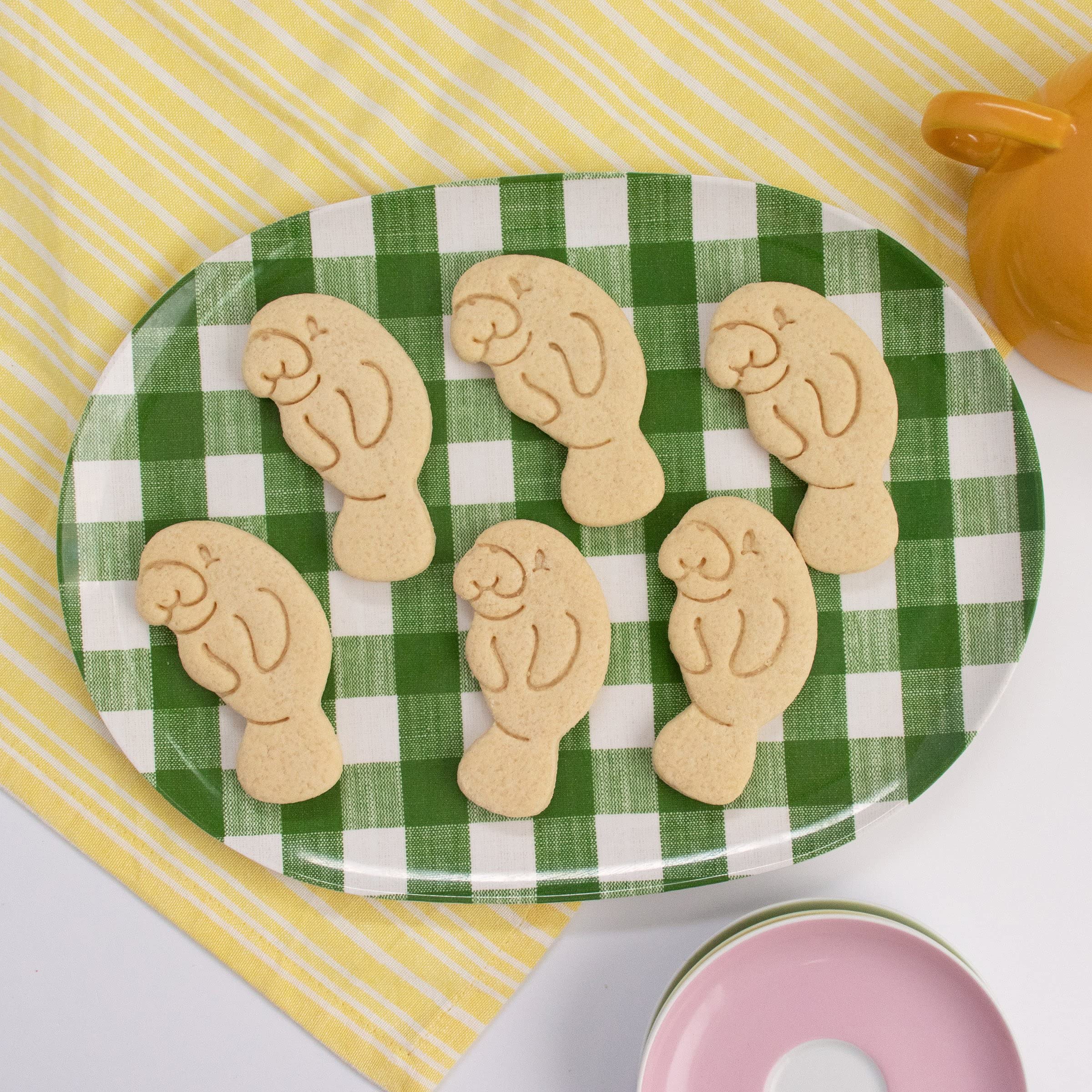 Set Of 2 Manatee Cookie Cutters (Designs: Cute & Realistic), 2 Pieces - Bakerlogy