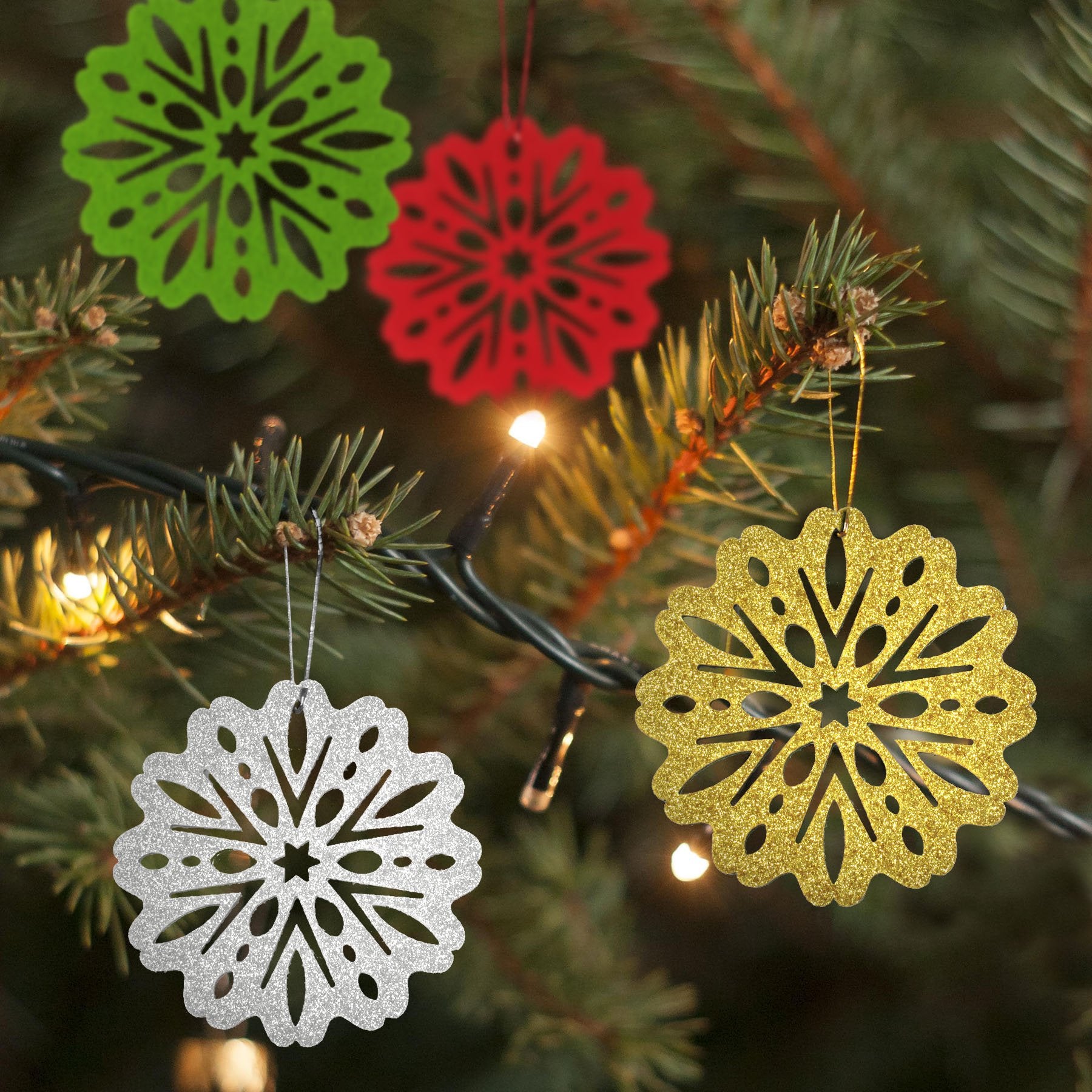 Floral Snowflakes Felt Coasters, Set Of 4 (Silver/Green Reversible)