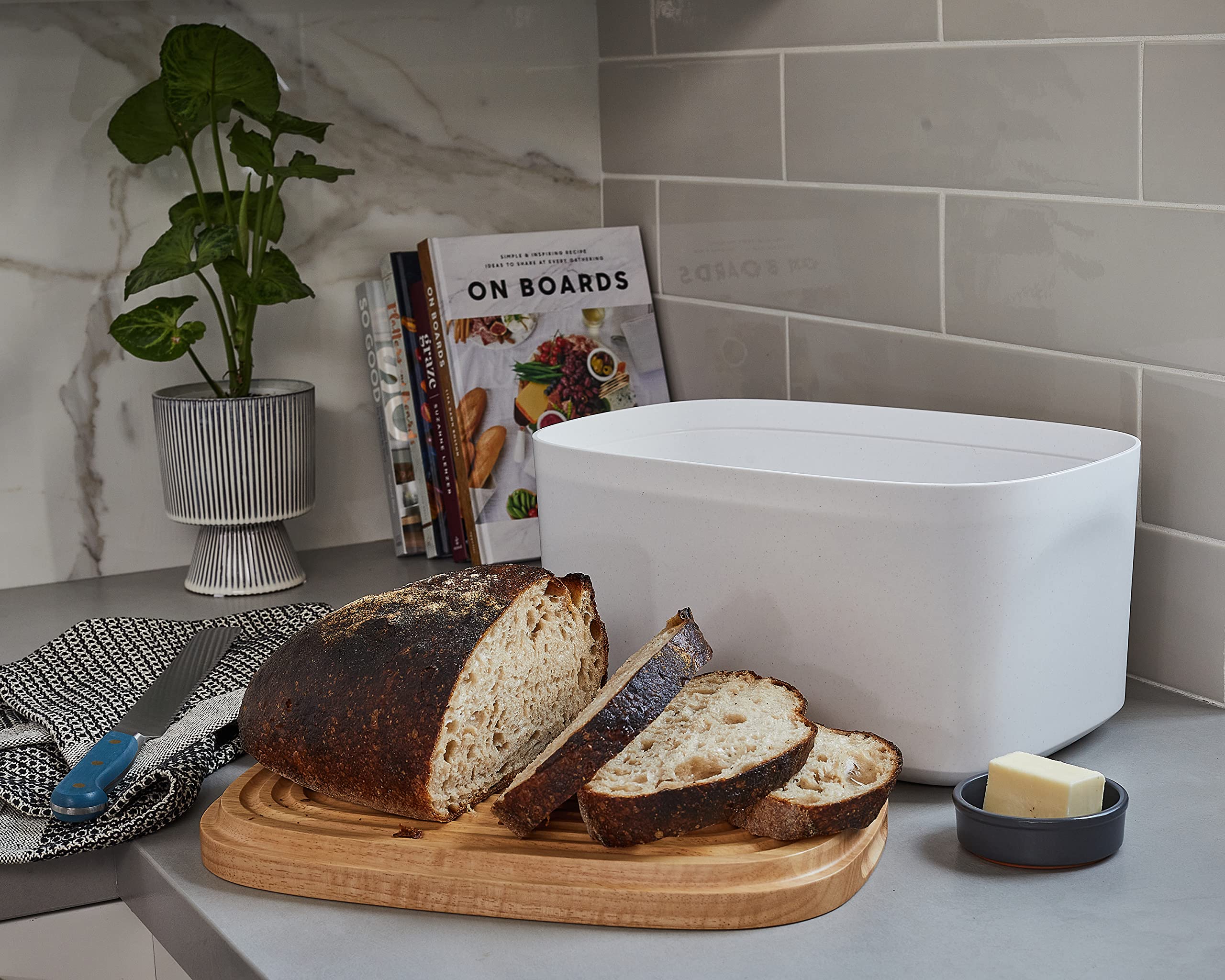 Sonder Los Angeles, Modern Bamboo Fiber (White) Bread Box For Kitchen Countertop With Reversible Wood Serving Lid, Homemade Brea