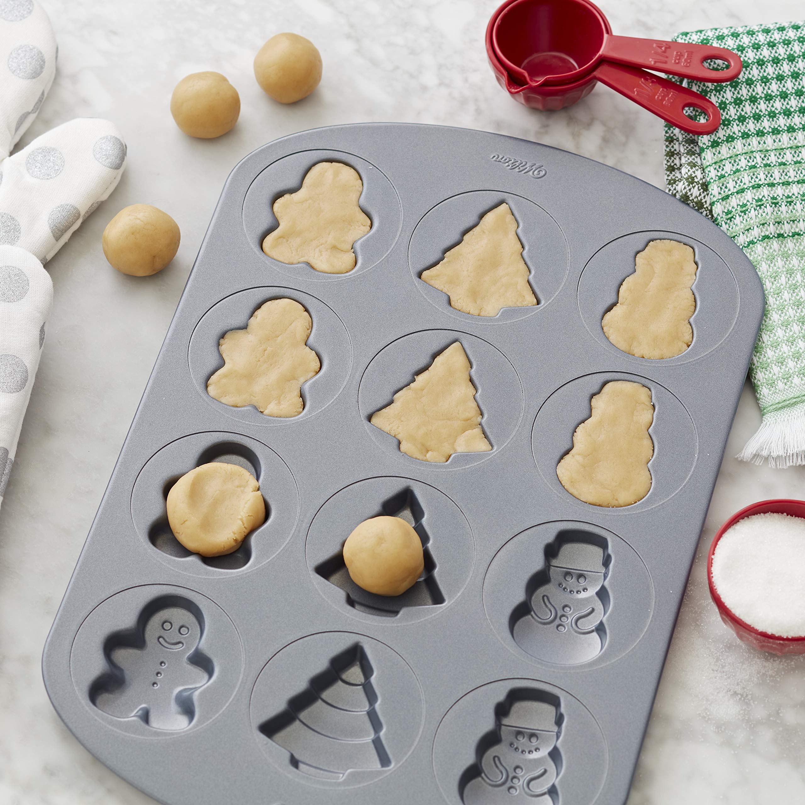 Wilton Holiday Shapes Non-Stick Cookie Pan, 12-Cavity