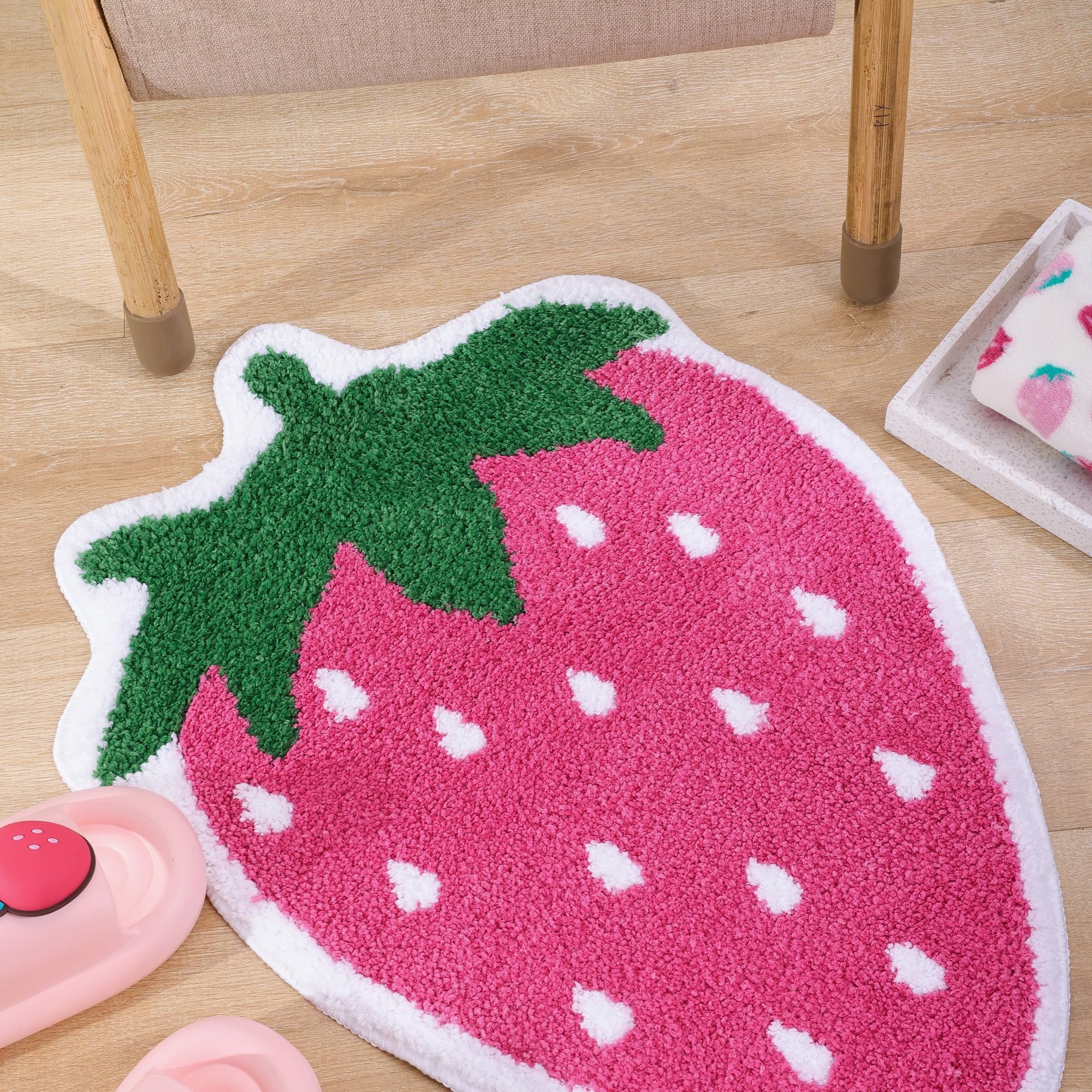 FROZZUR Pink Strawberry Bath Mat  Bath Mats for Bathroom Fruit Shaped Bathtub Rug Bathroom Tub Plush Shower Rugs Washable Non Slip