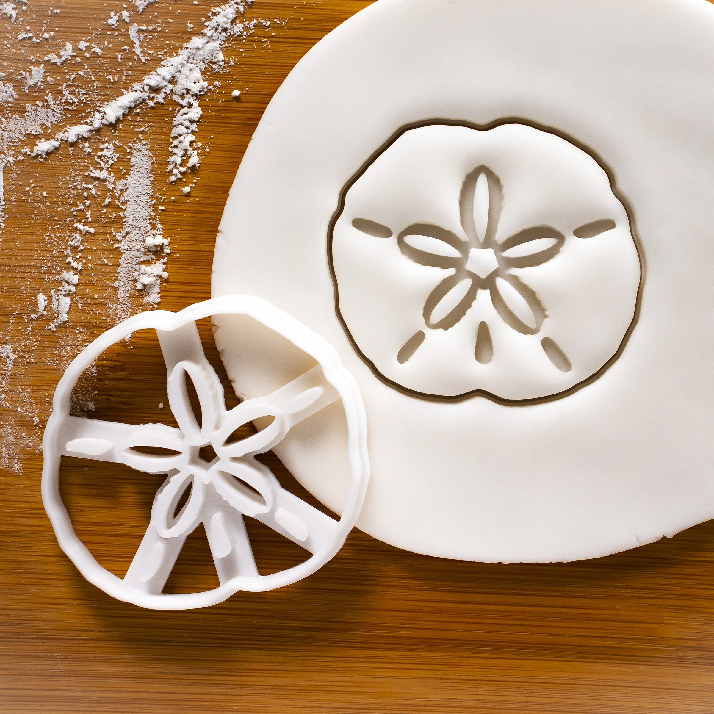 Sand Dollar Cookie Cutter, 1 Piece - Bakerlogy