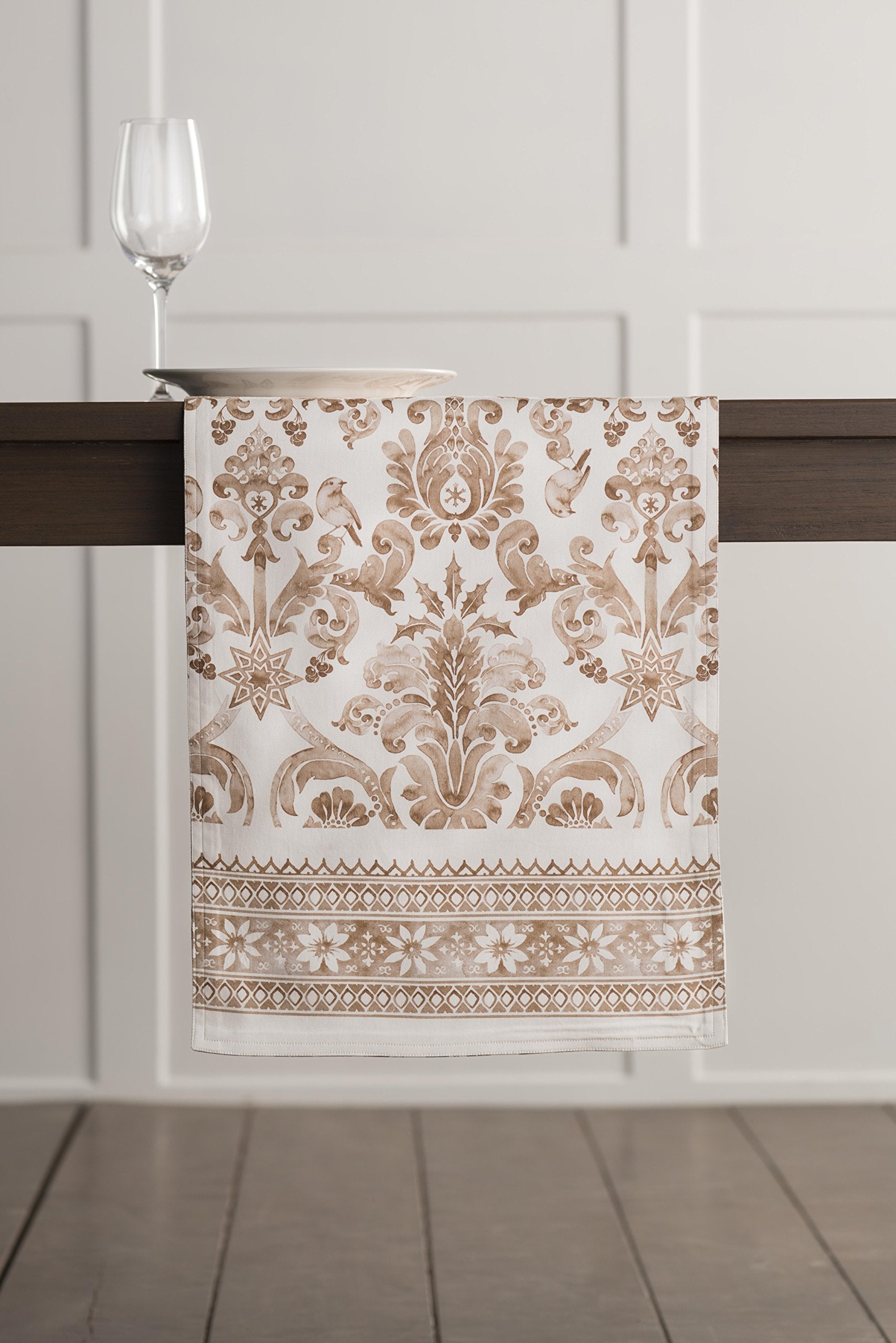 Maison D' Hermine Tablerunner 100% Cotton 14.50Inch X 36Inch Decorative Table Runner, Dining, Holidays, Buffet, Allure (Single L