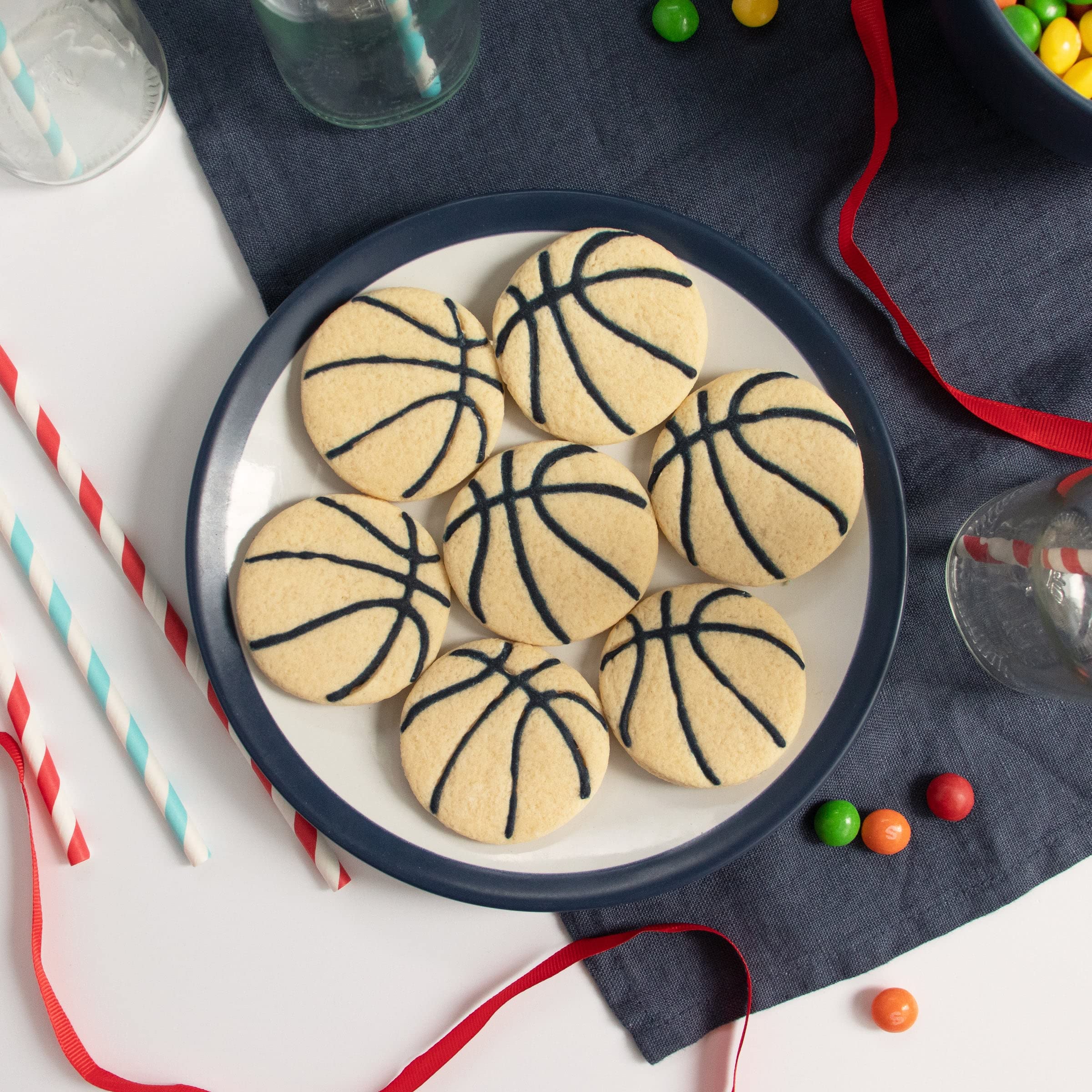 Basketball Cookie Cutter, 1 Piece - Bakerlogy